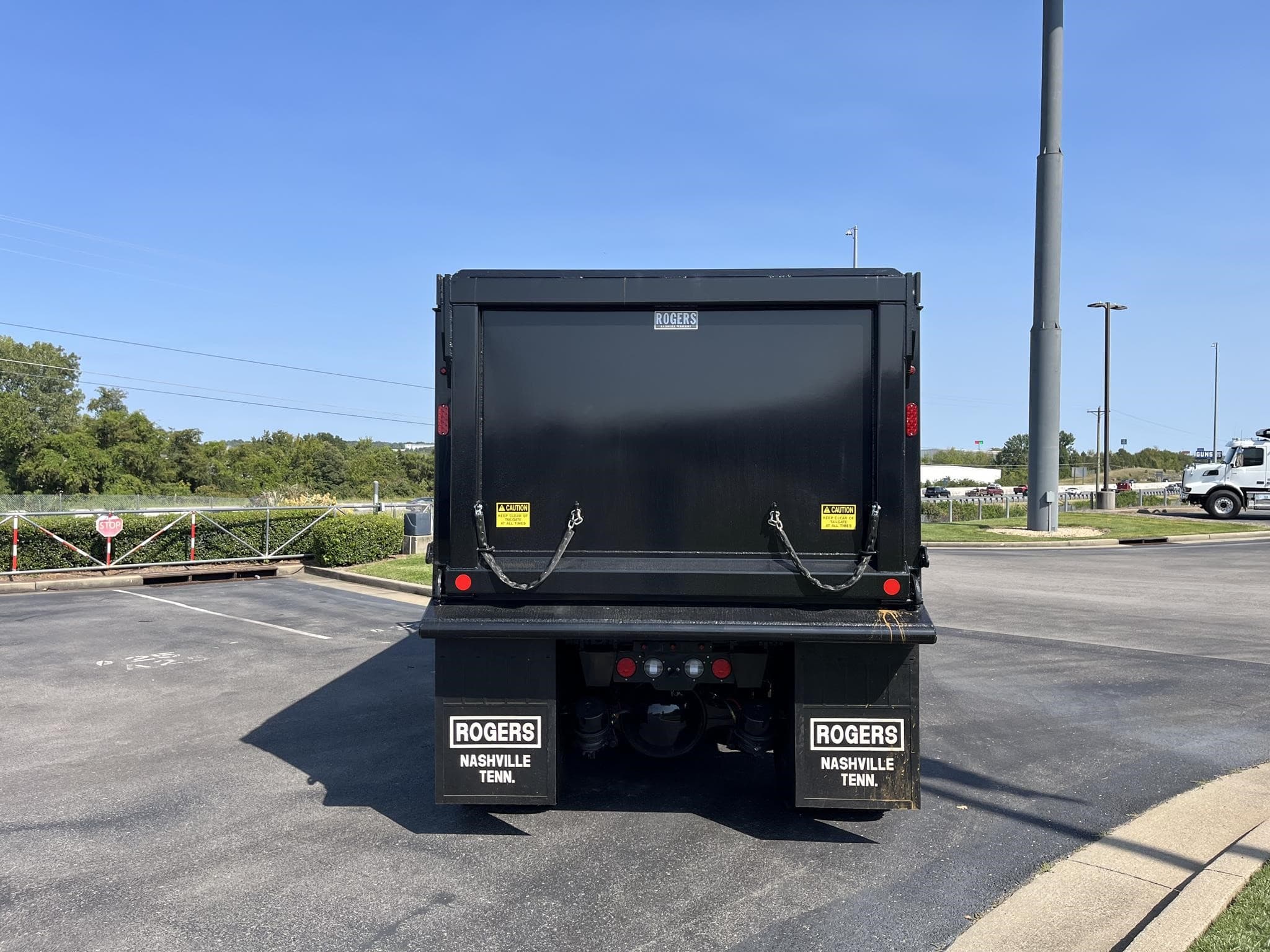 2025 Autocar DC-64 — photo 4