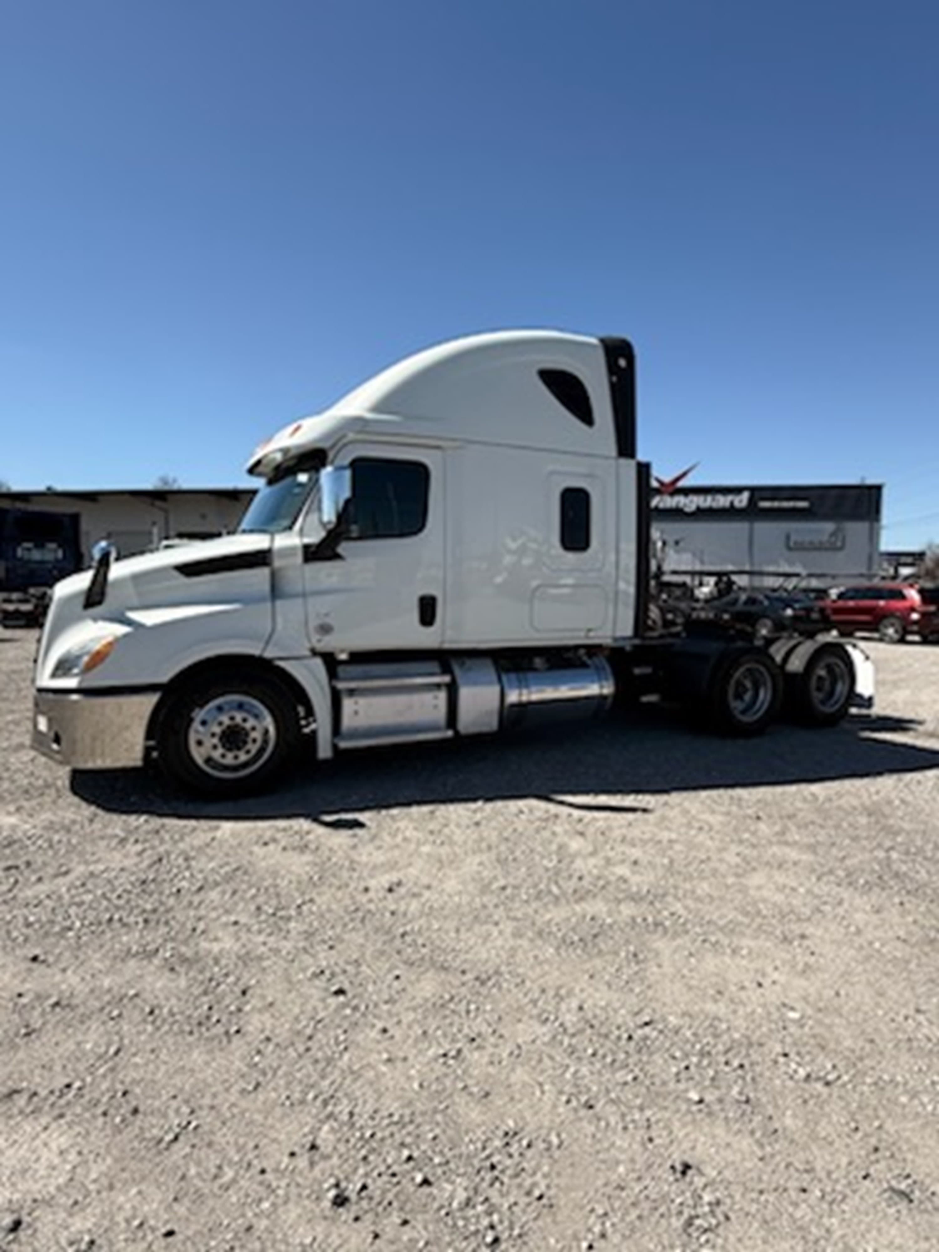 2020 Freightliner Cascadia — photo 5