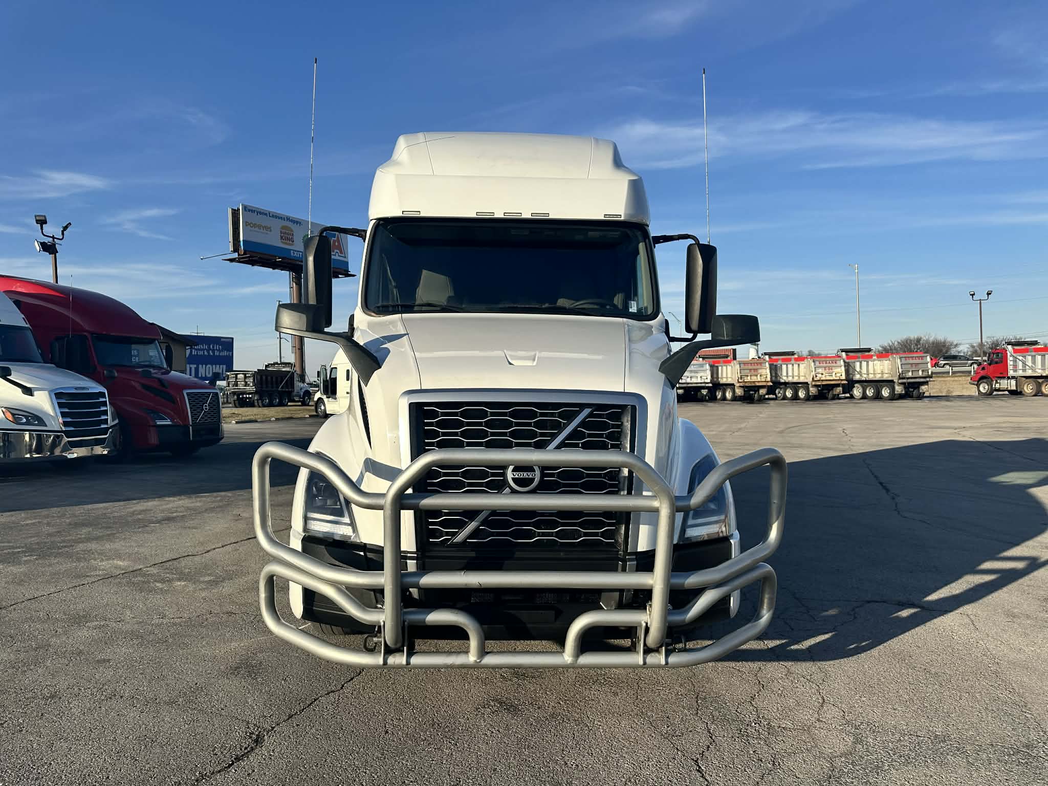 2023 Volvo VNL 760 — photo 2