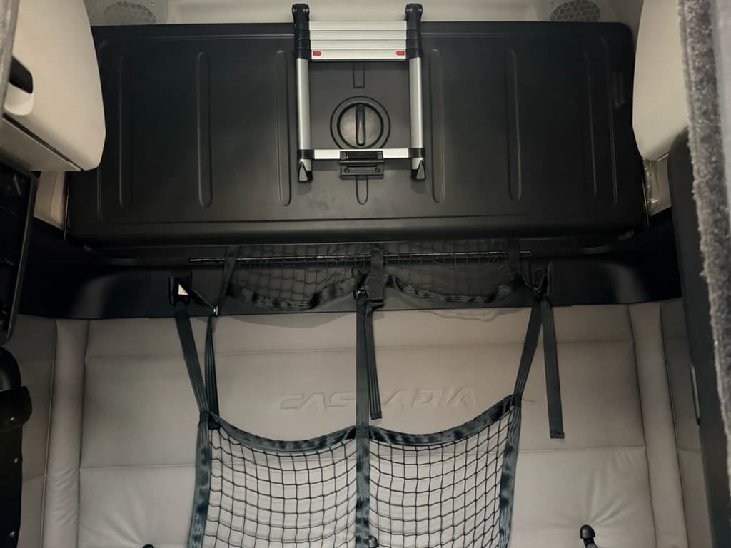 2020 Freightliner Cascadia — photo 10