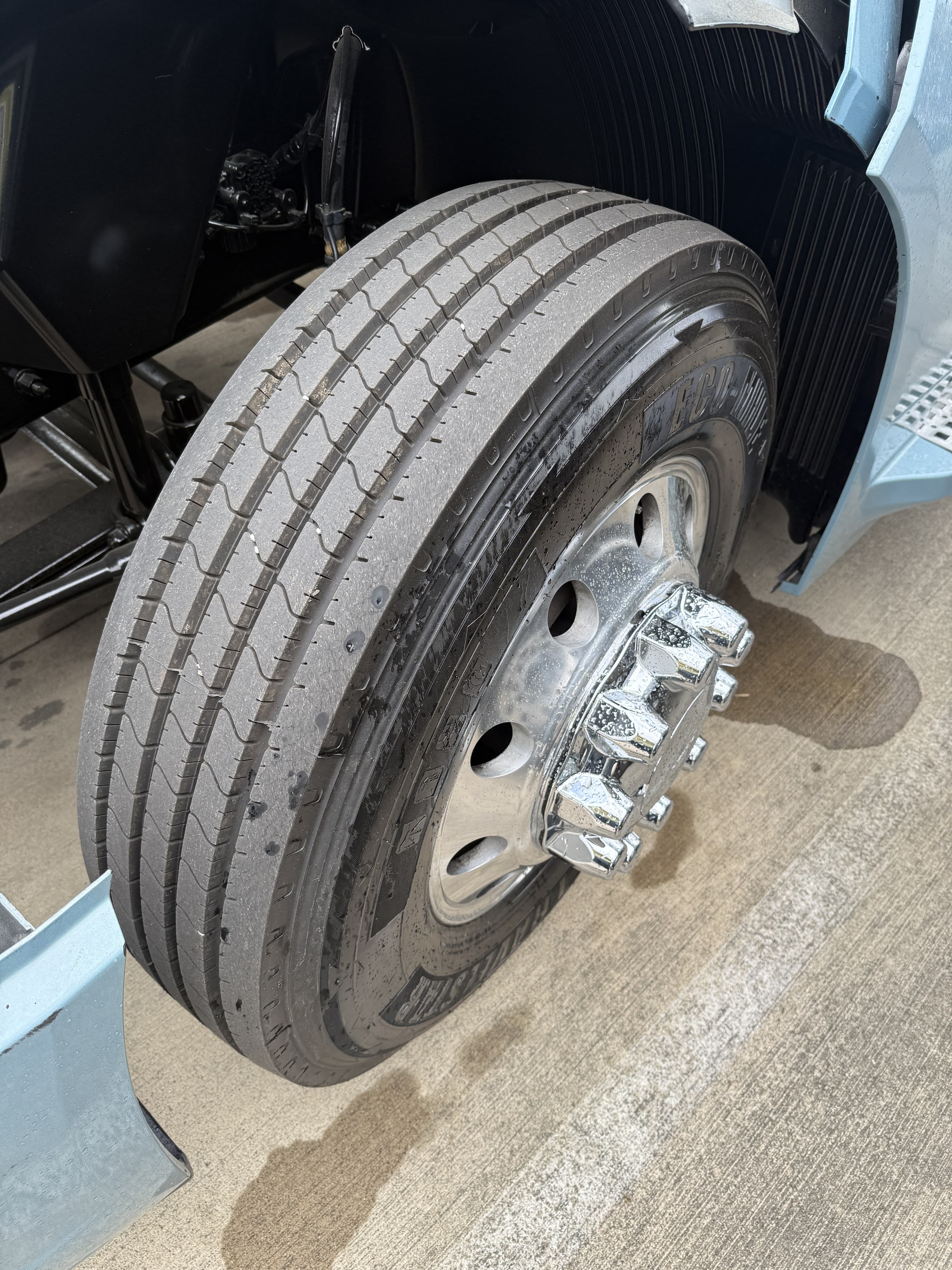 2021 Volvo VNL 760 — photo 14