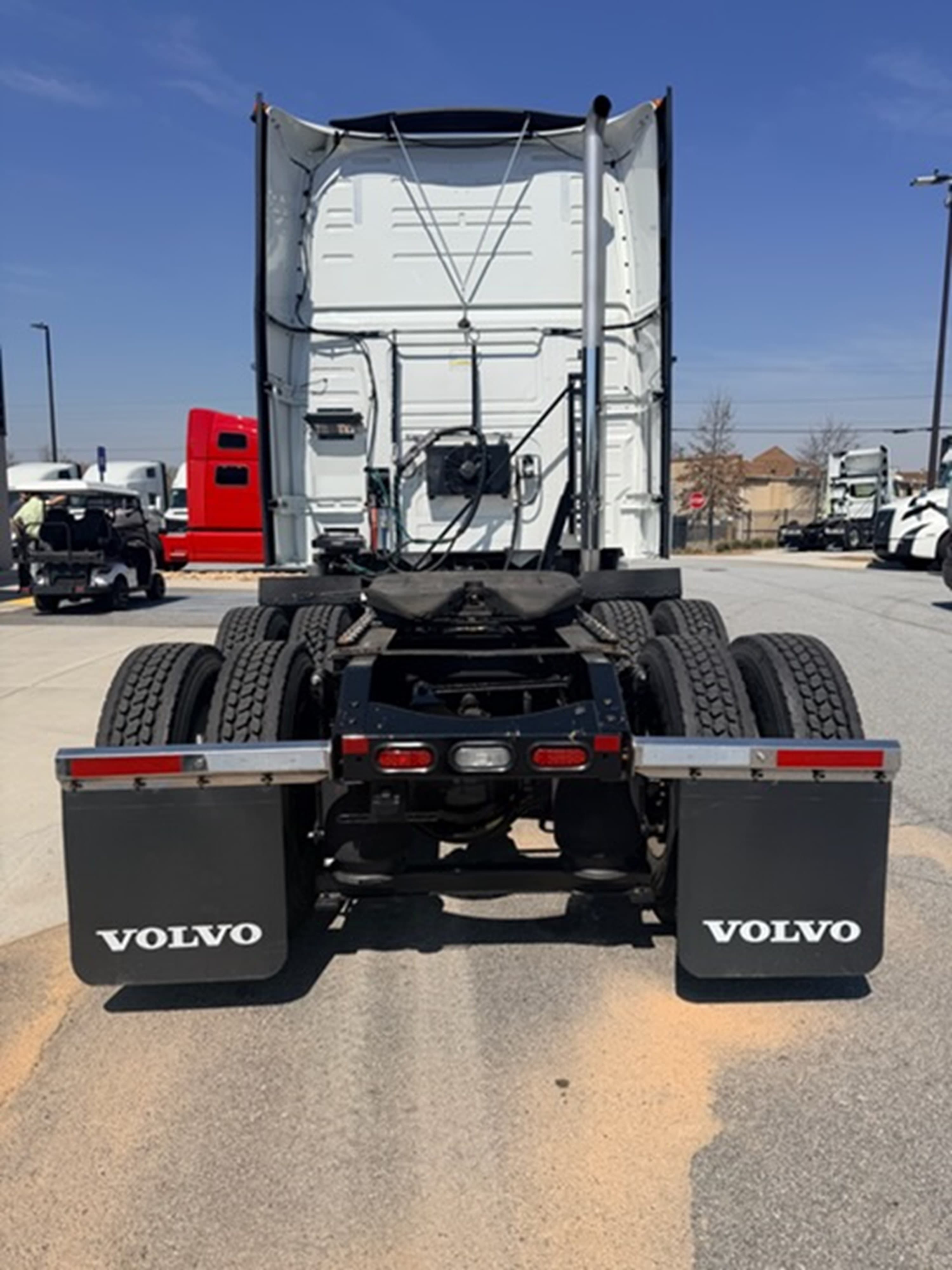 2024 Volvo VNL 860 — photo 4