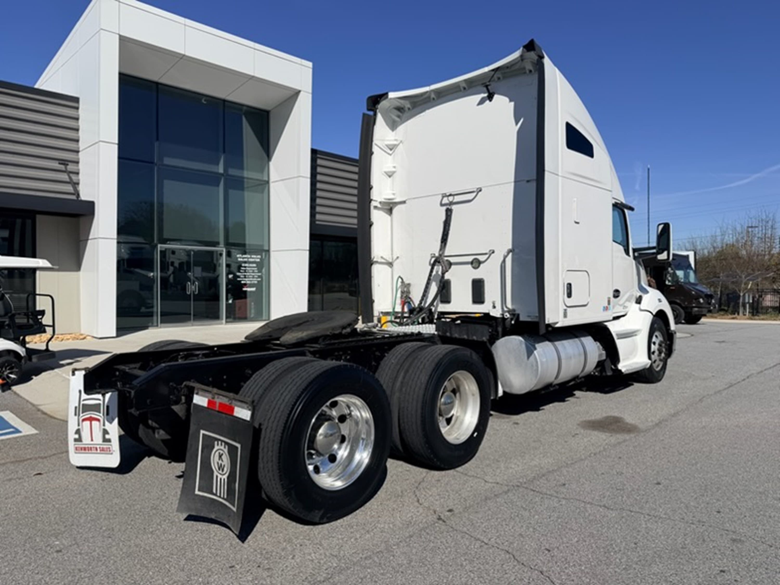 2019 Kenworth T680 — photo 3
