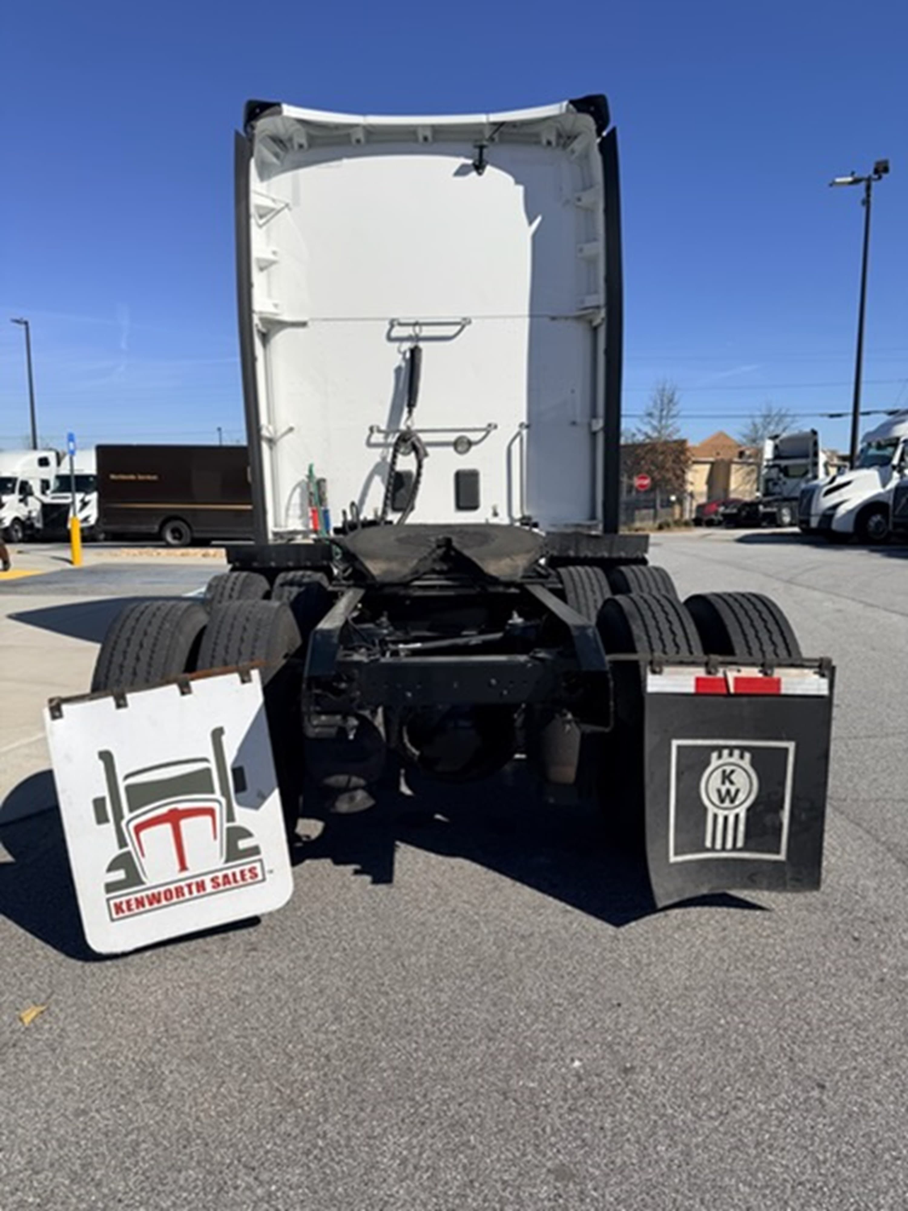 2019 Kenworth T680 — photo 4