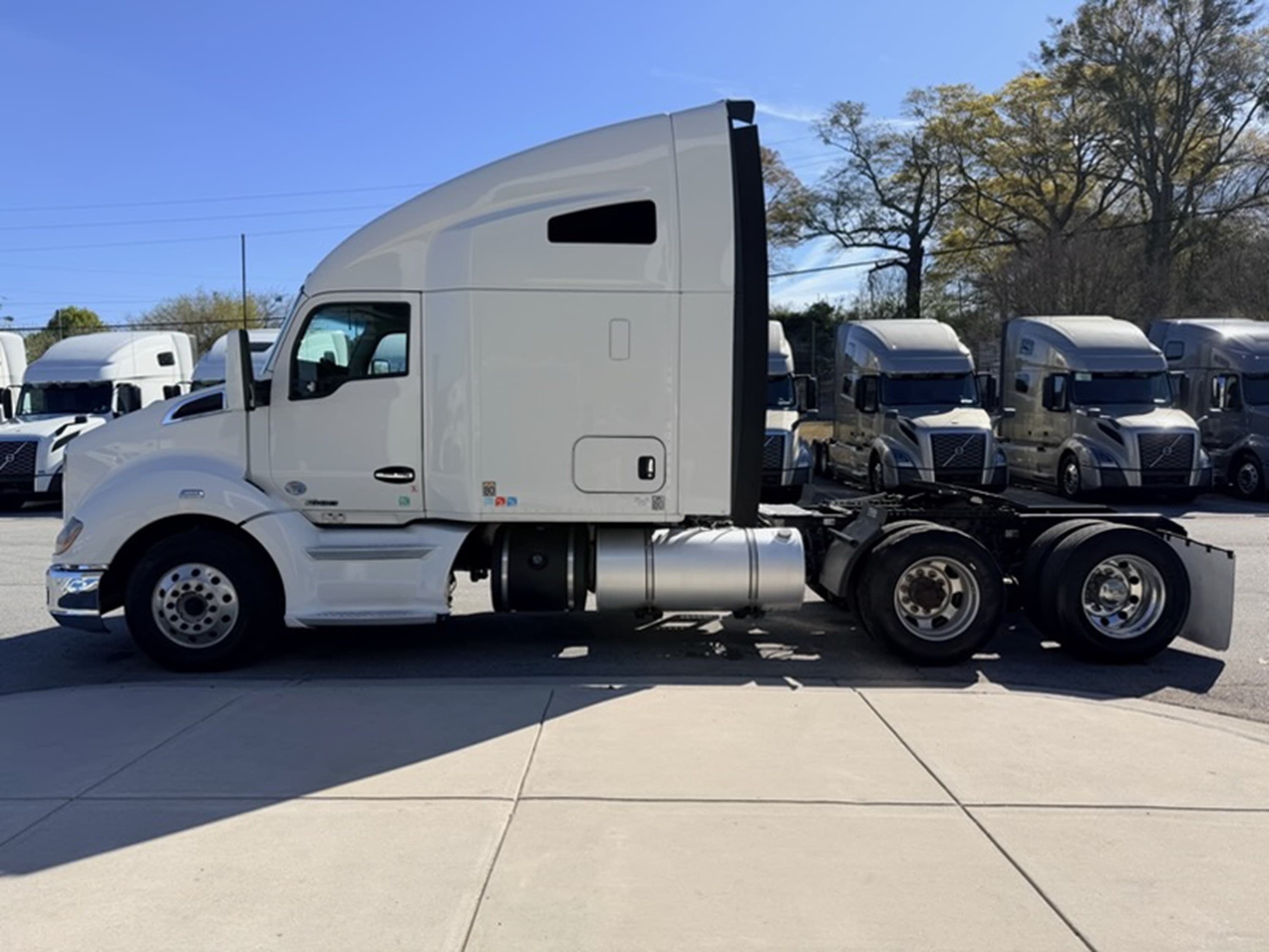 2019 Kenworth T680 — photo 6