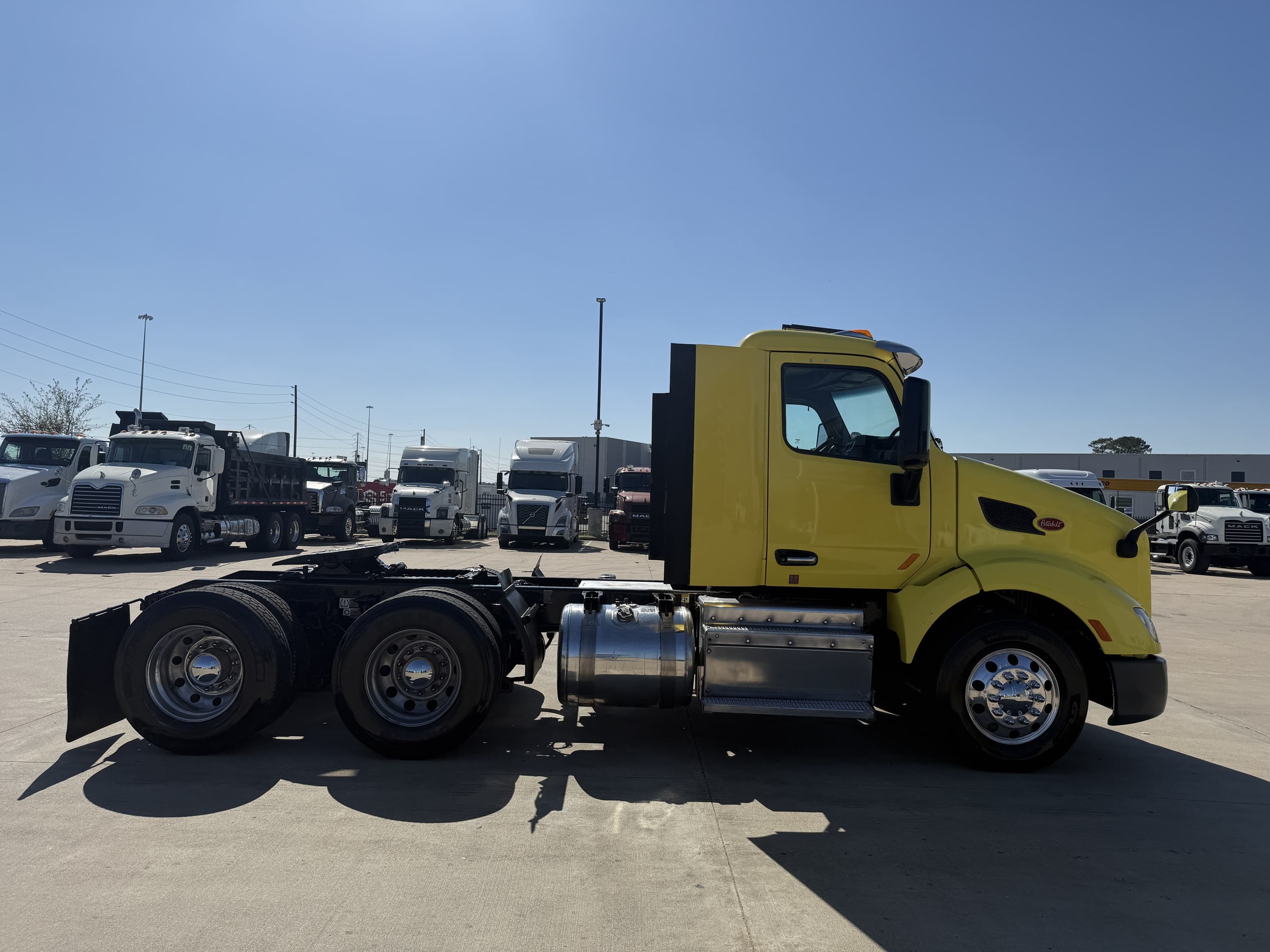 2017 Peterbilt 579 — photo 4