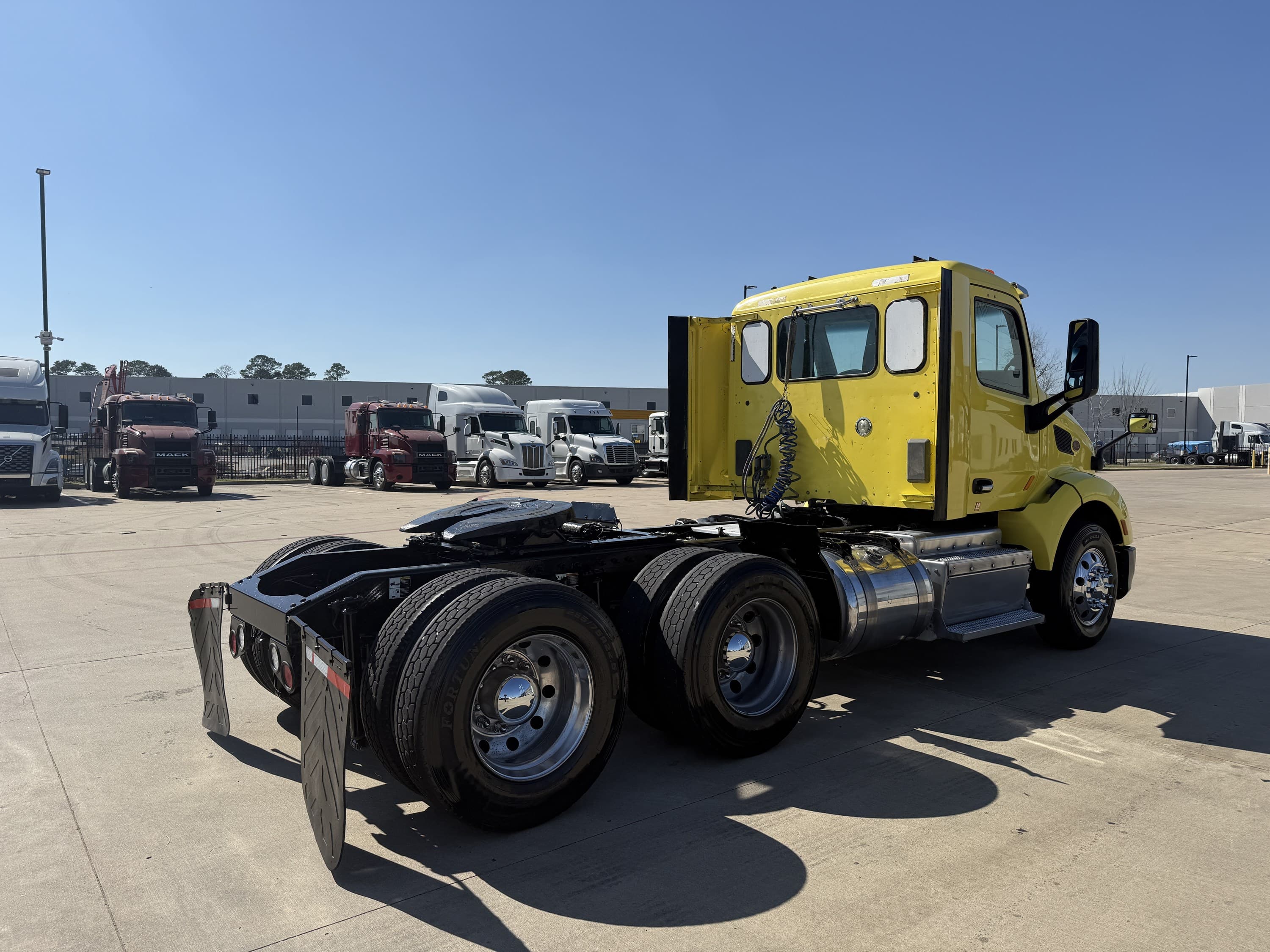 2017 Peterbilt 579 — photo 5