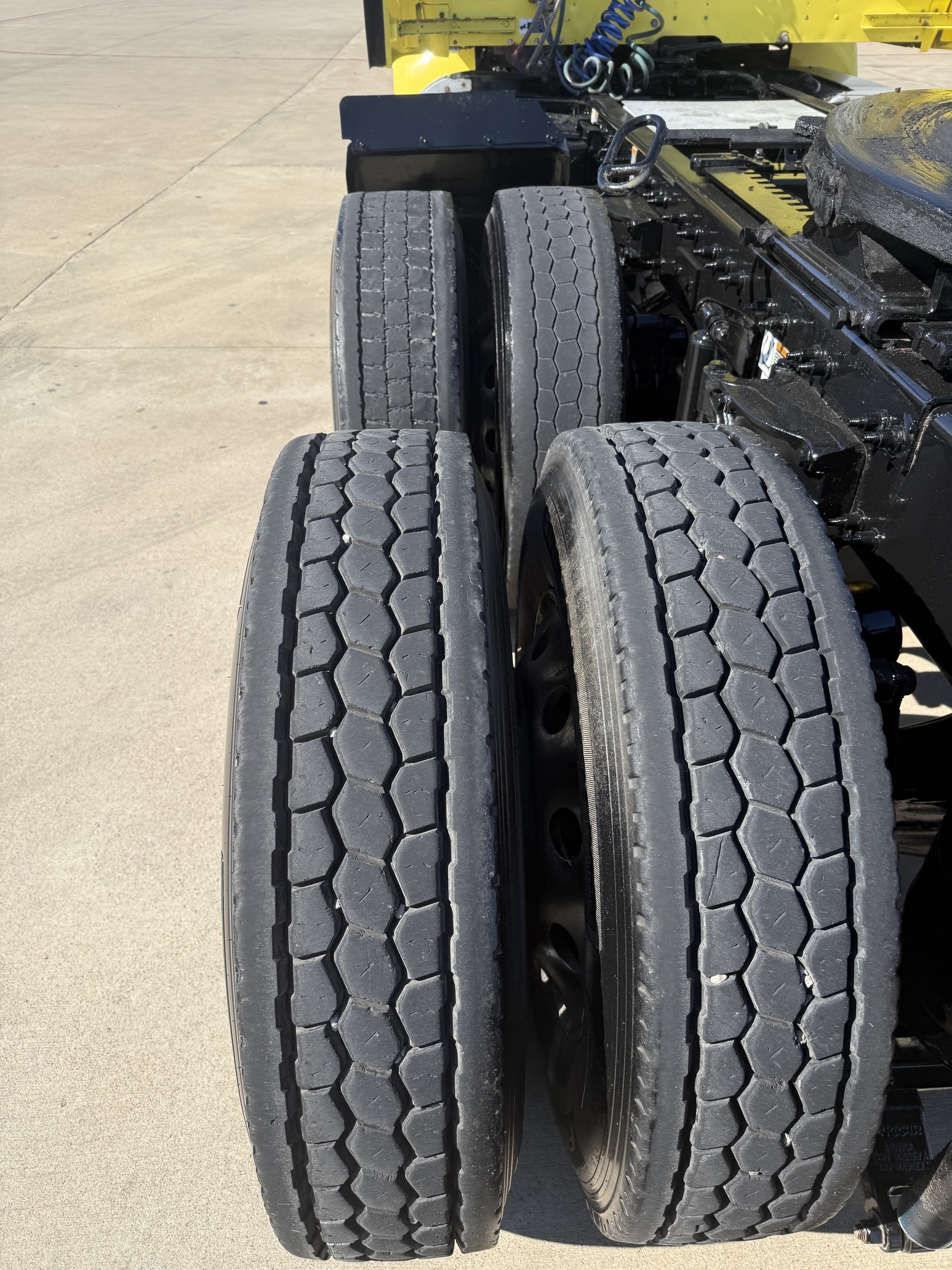 2017 Peterbilt 579 — photo 16