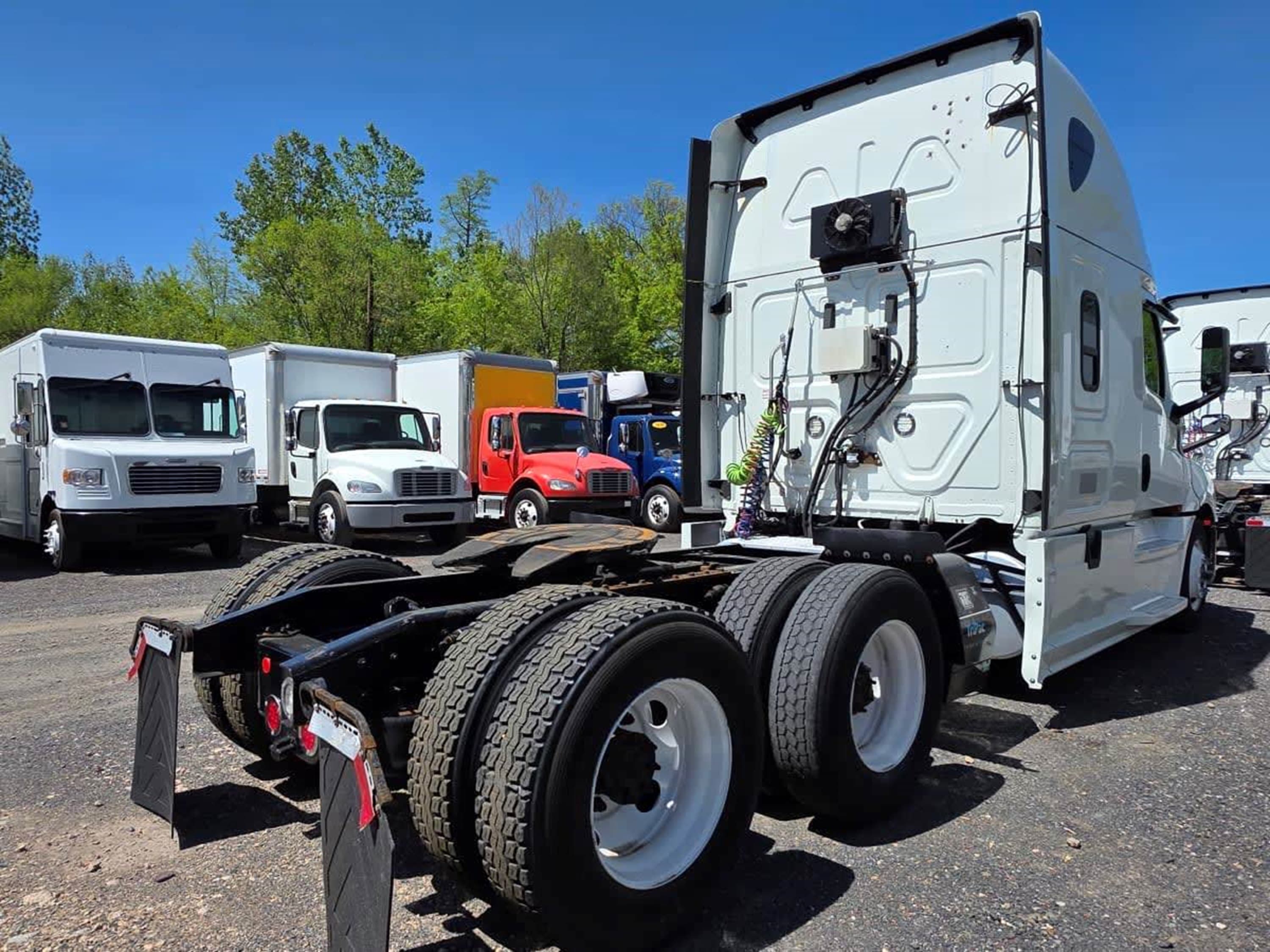 2020 Freightliner Cascadia — photo 4