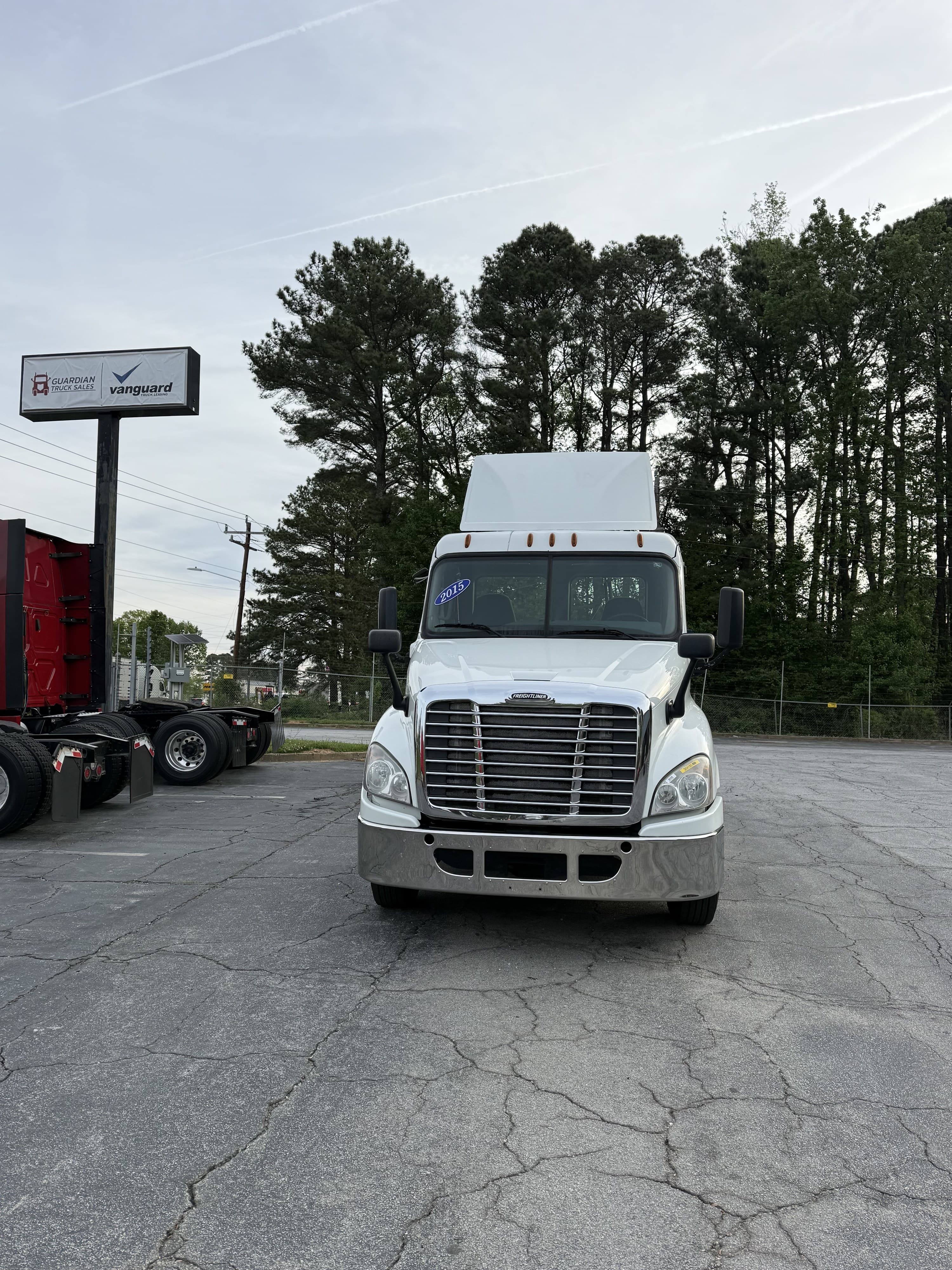 2015 Freightliner Cascadia — photo 3