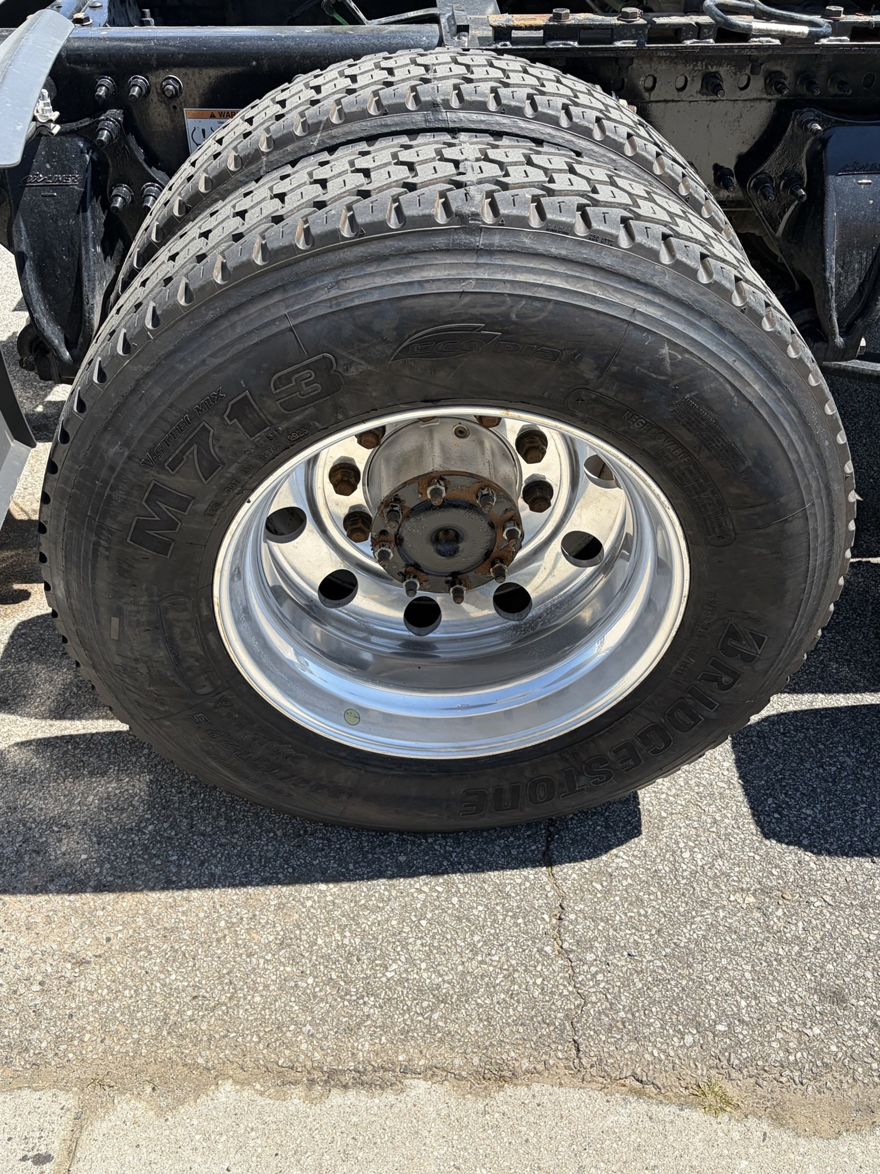 2024 Freightliner Cascadia — photo 17