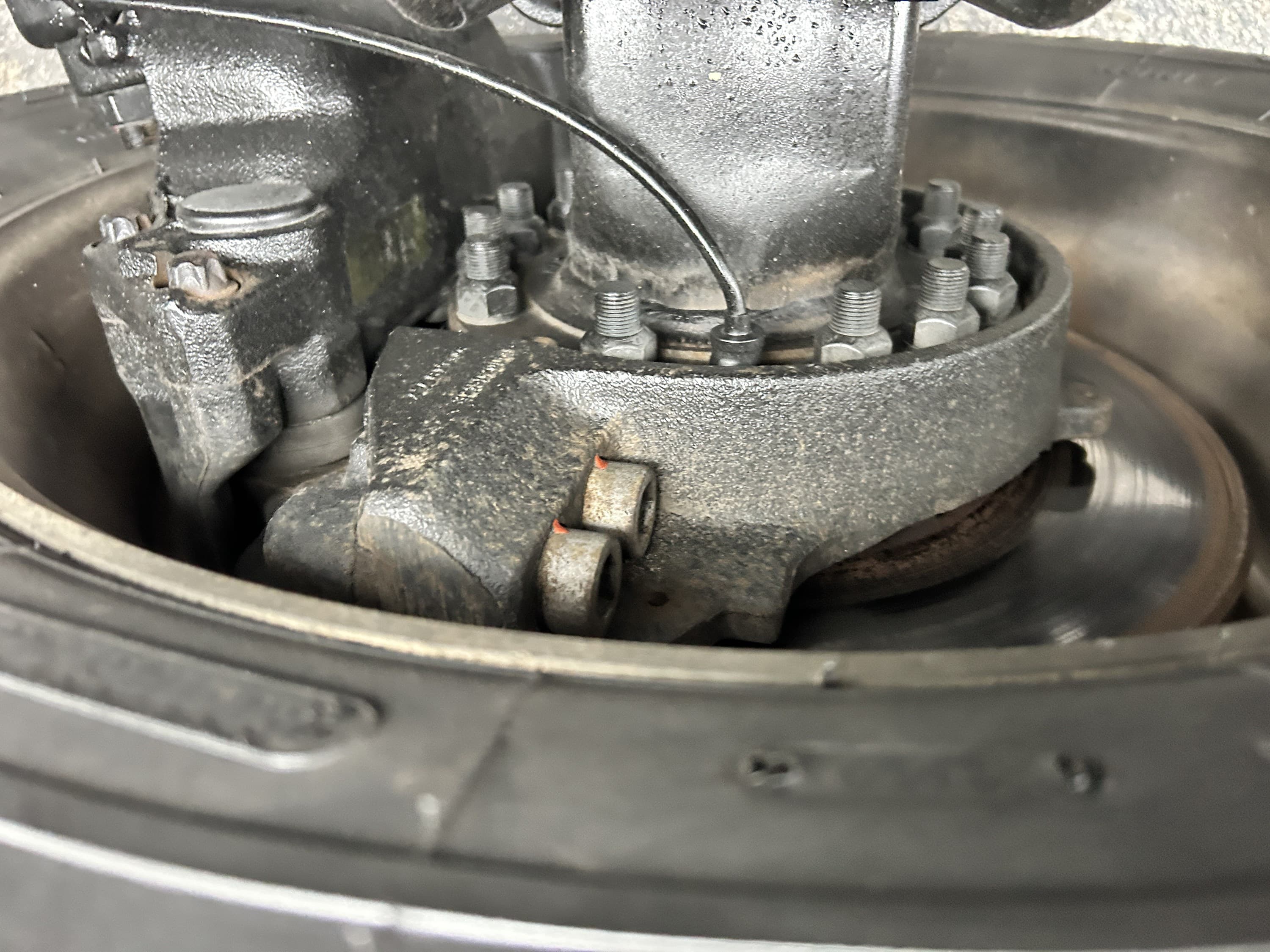 2024 Volvo VNL 860 — photo 8