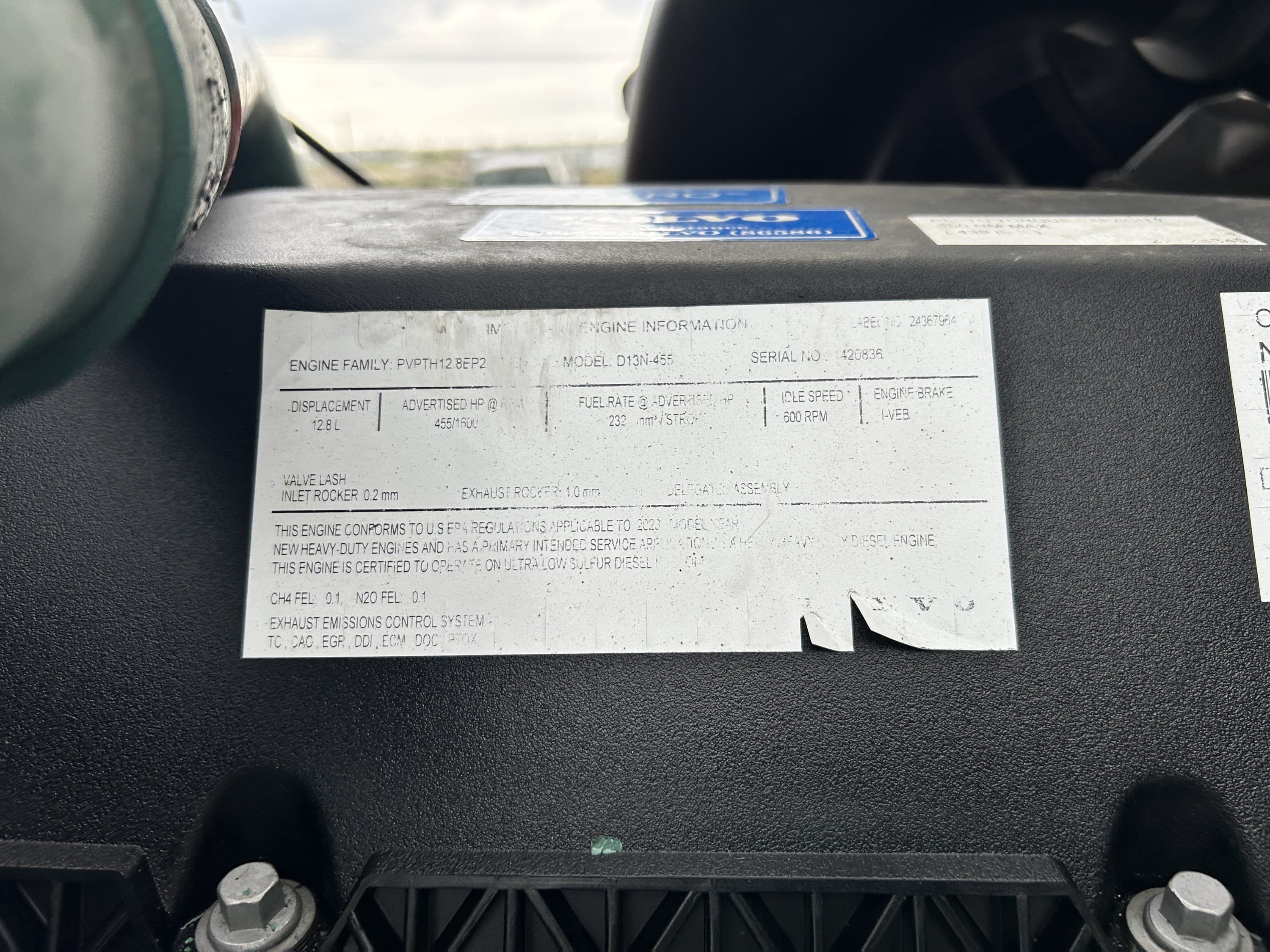 2024 Volvo VNL 860 — photo 22