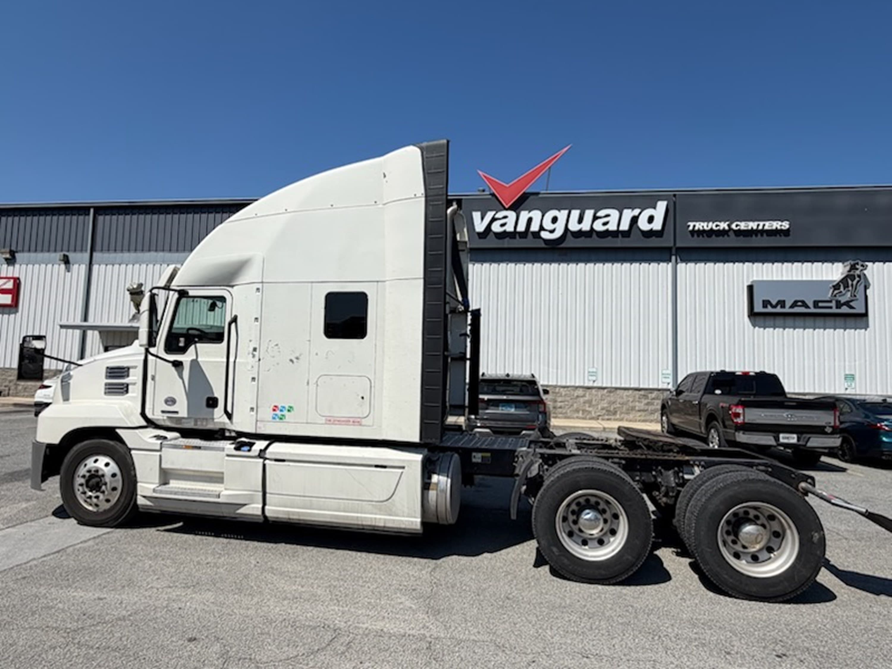 2019 Mack Anthem in SAVANNAH, GA — photo 2