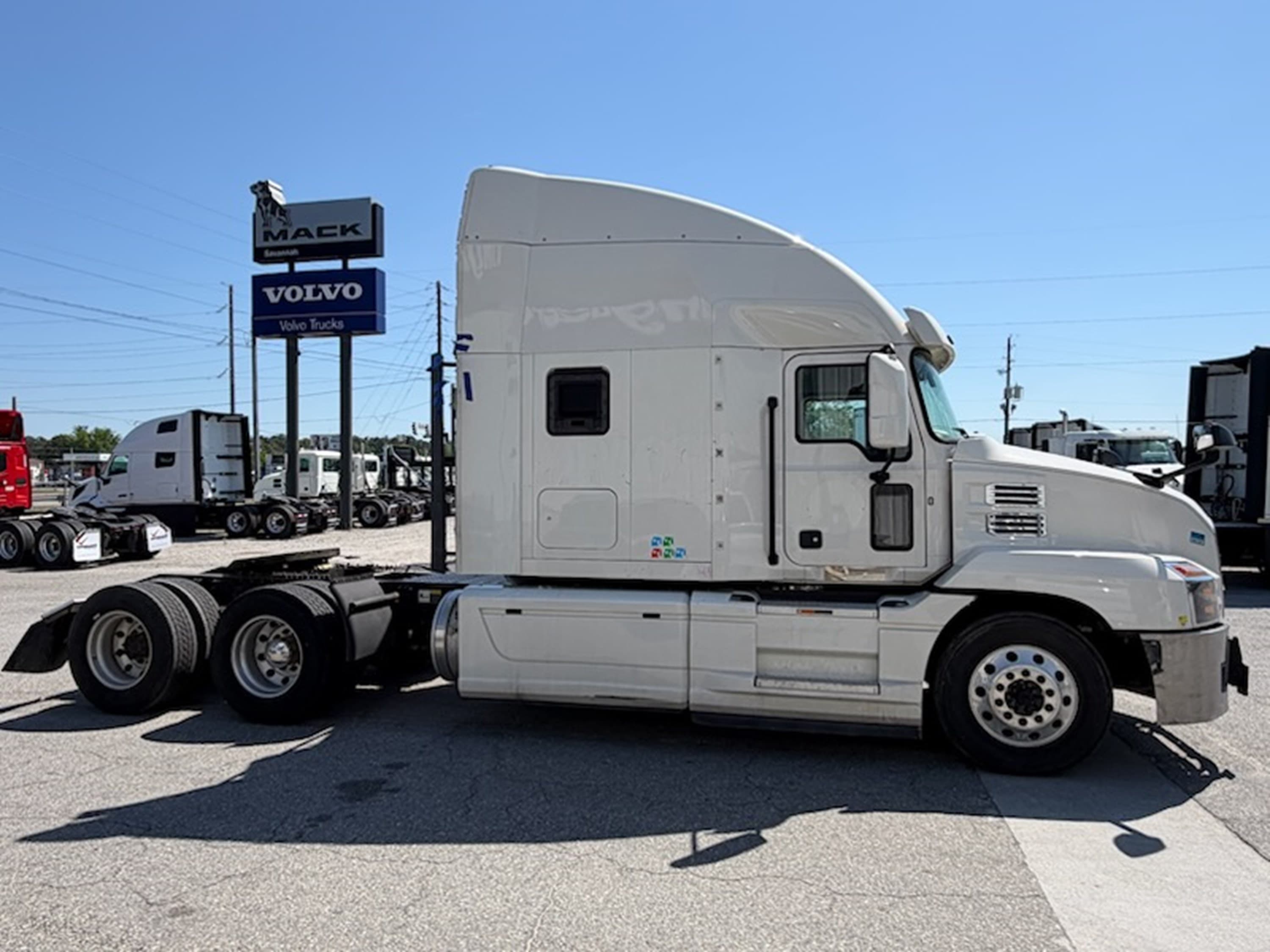 2019 Mack Anthem in SAVANNAH, GA — photo 6