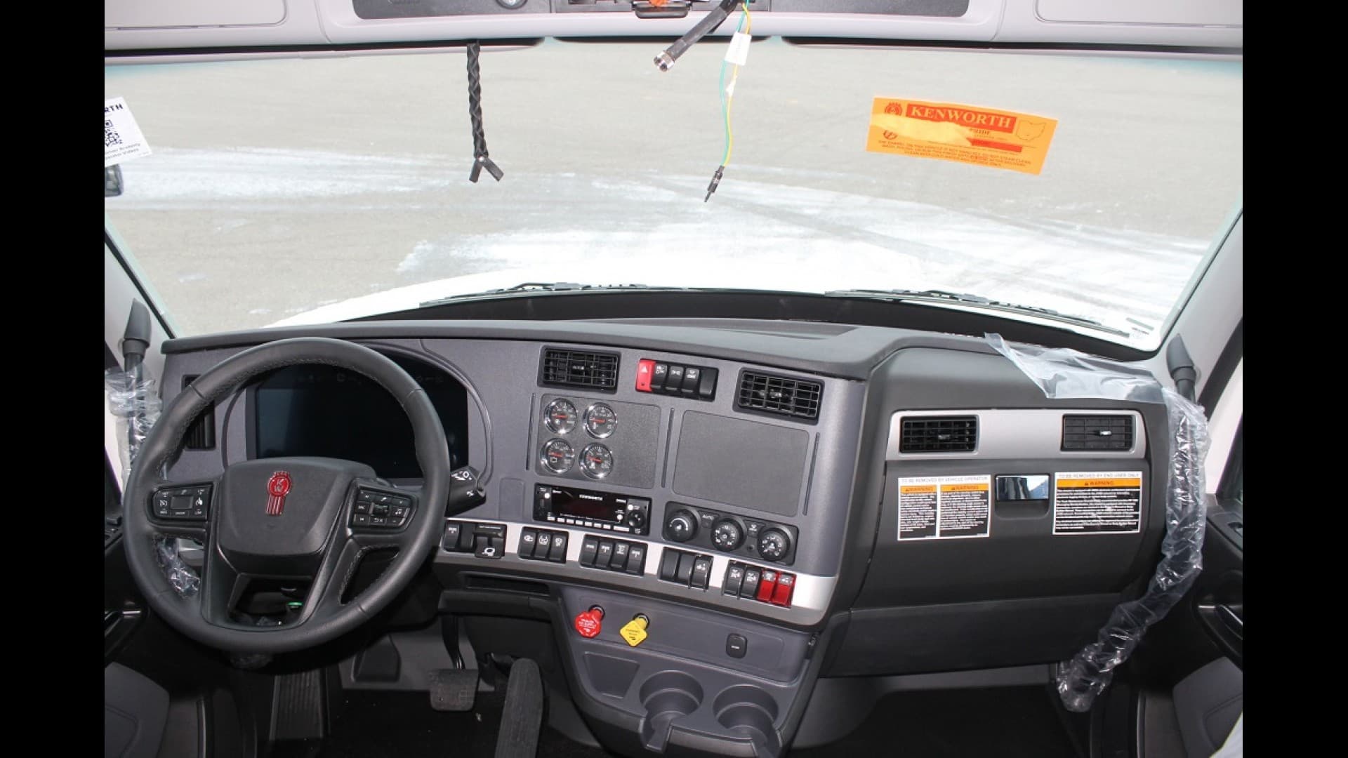 2024 Kenworth T680 — photo 14