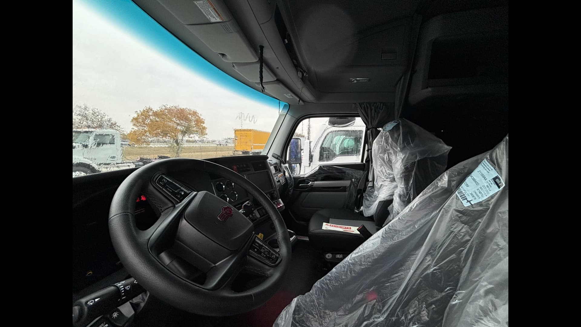 2024 Kenworth T680 — photo 15