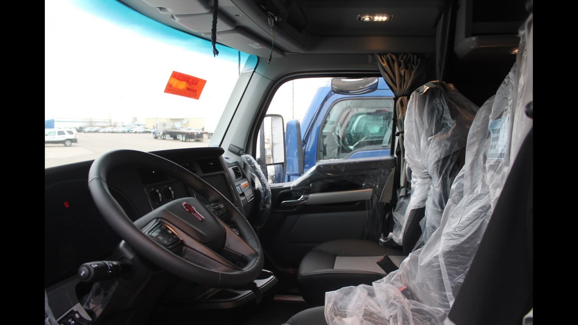 2024 Kenworth T680 — photo 17