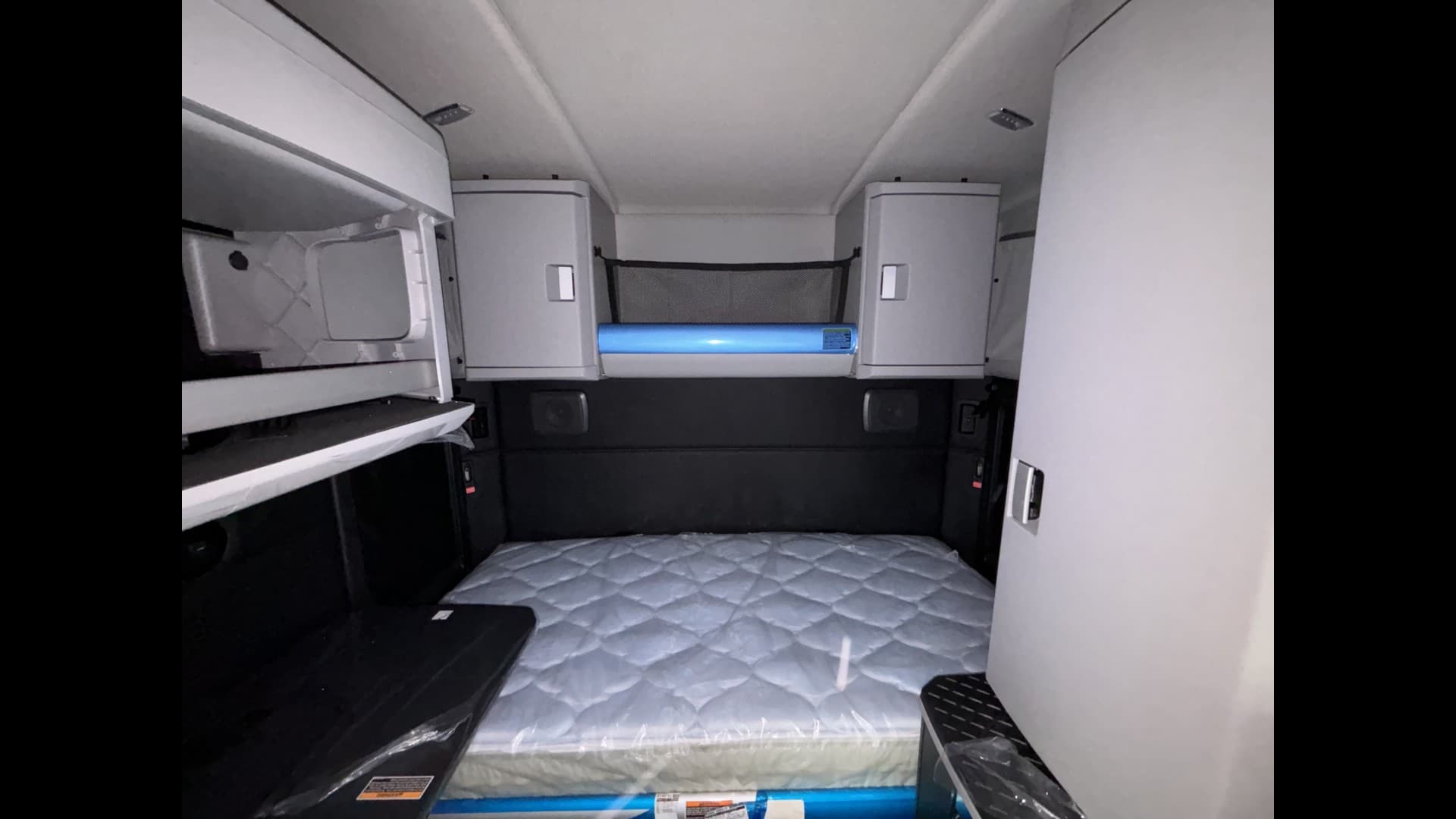 2024 Kenworth T680 — photo 19