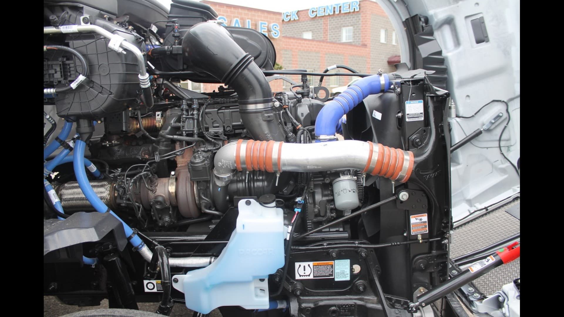 2024 Kenworth T680 — photo 9