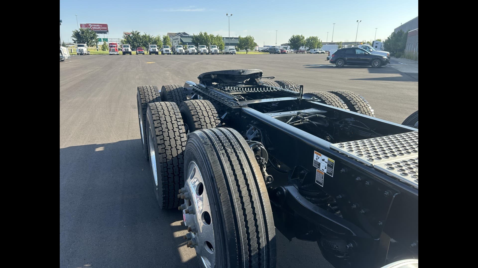 2024 Kenworth T880 — photo 11