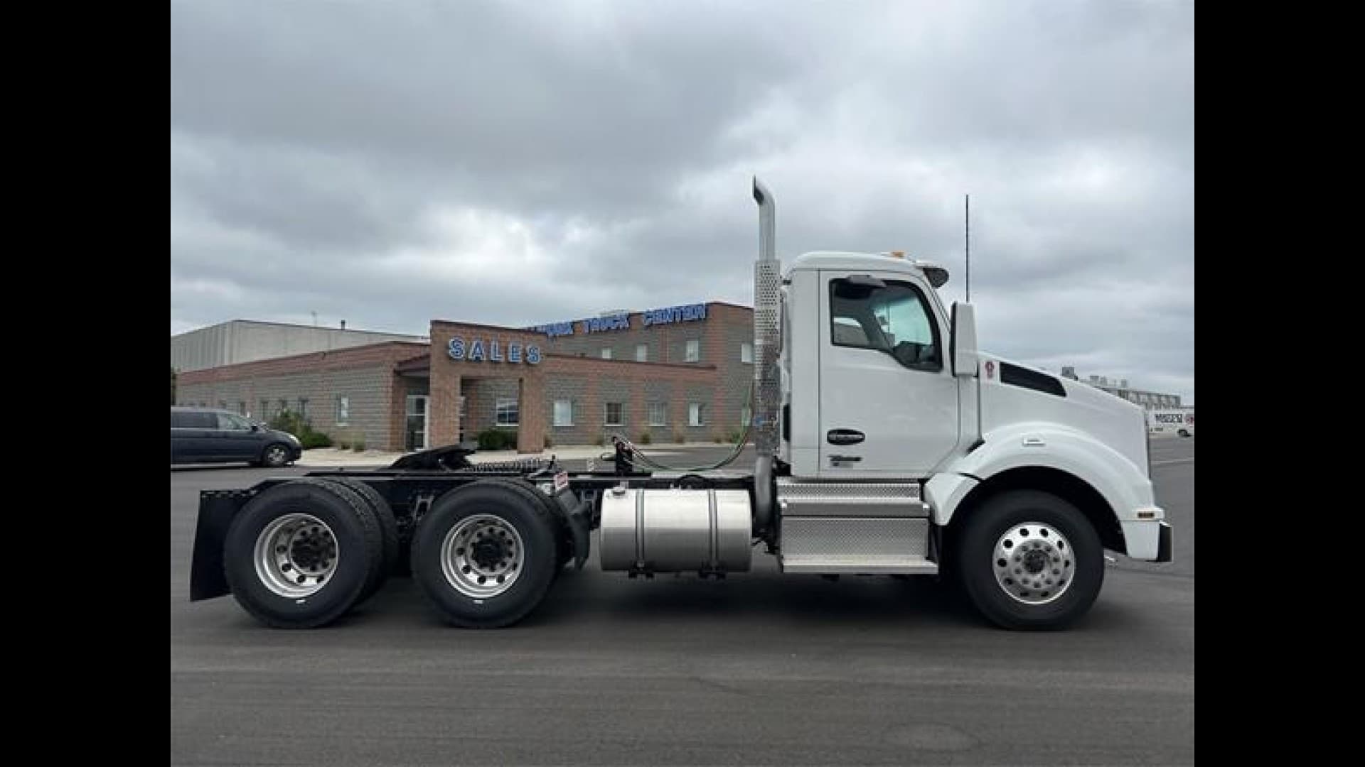 2025 Kenworth T880 — photo 6