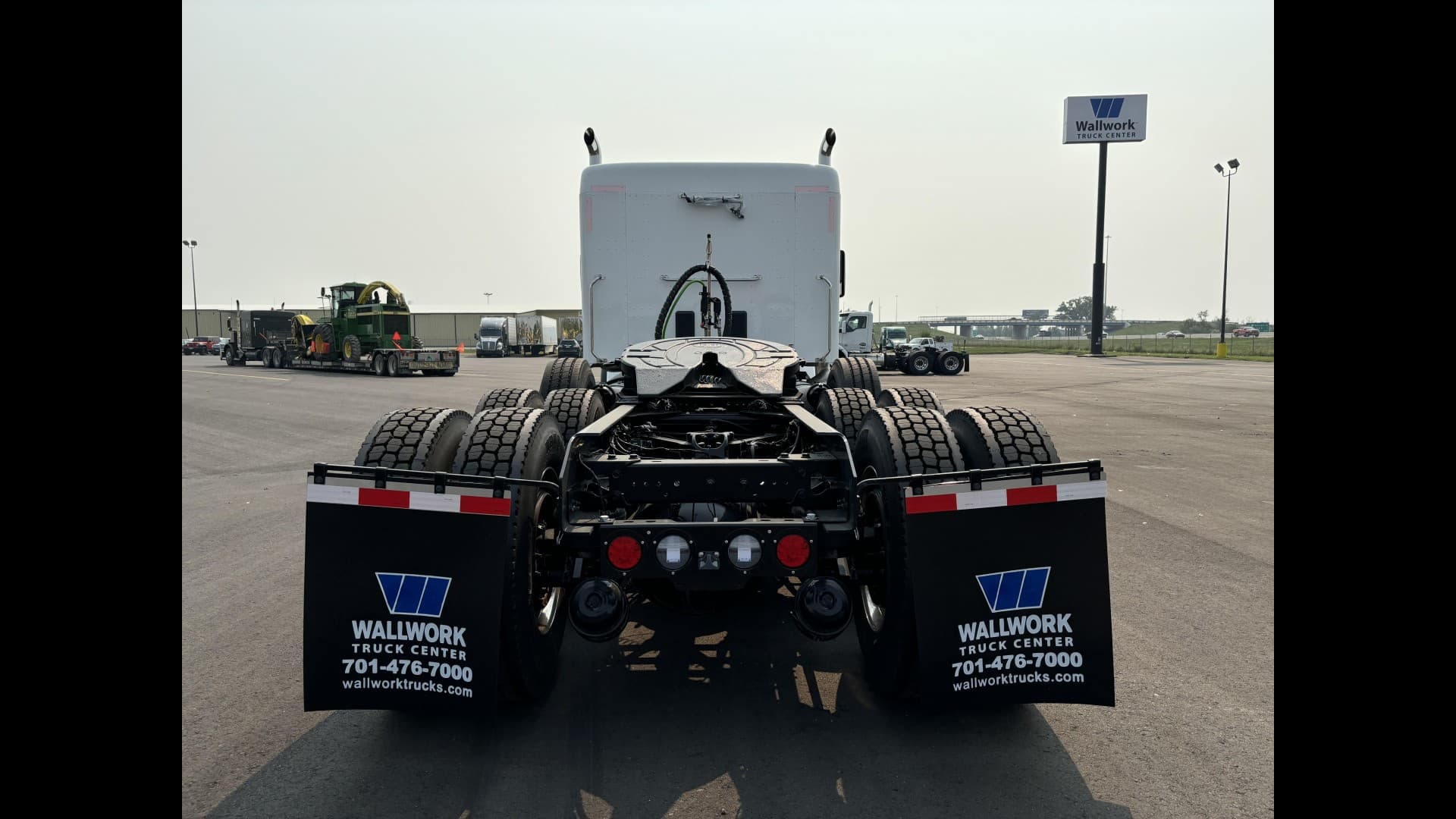 2025 Kenworth T880 — photo 4