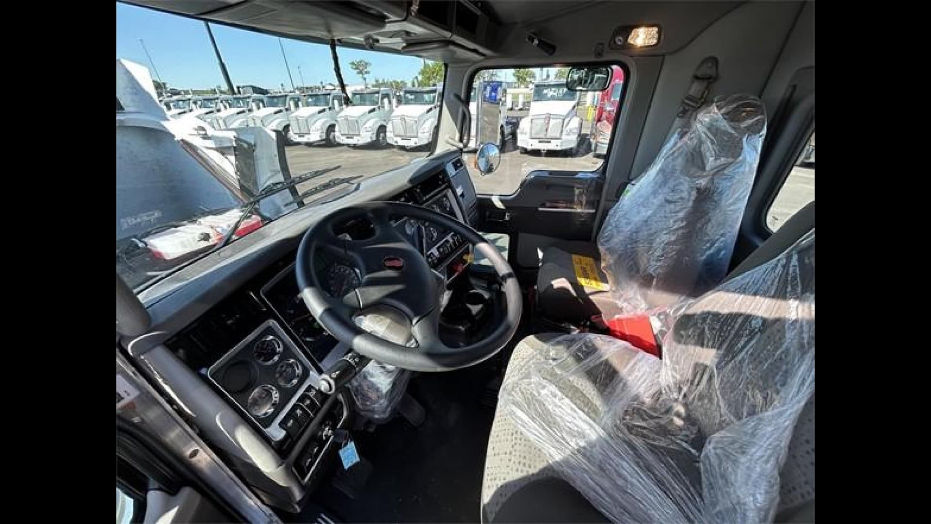 2026 Kenworth T800 — photo 10