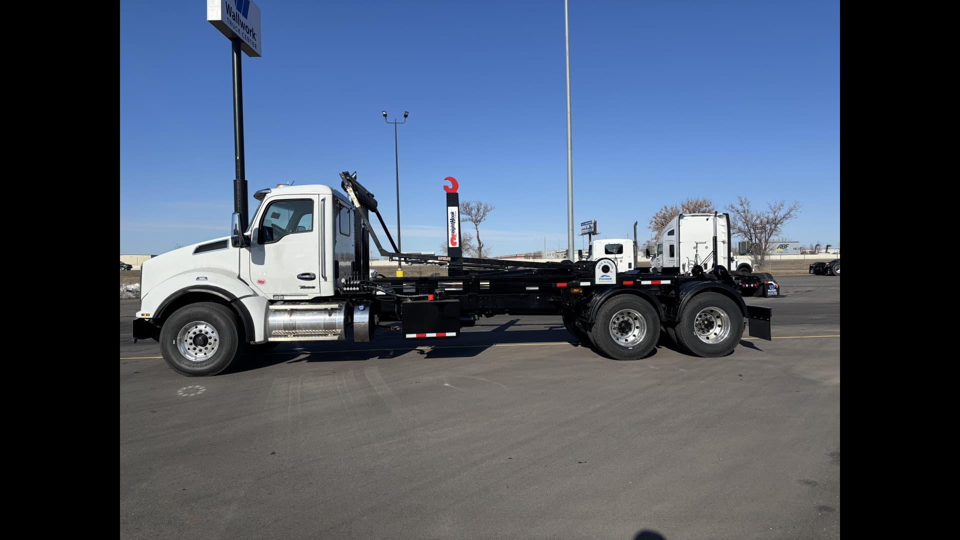 2026 Kenworth T880 — photo 2