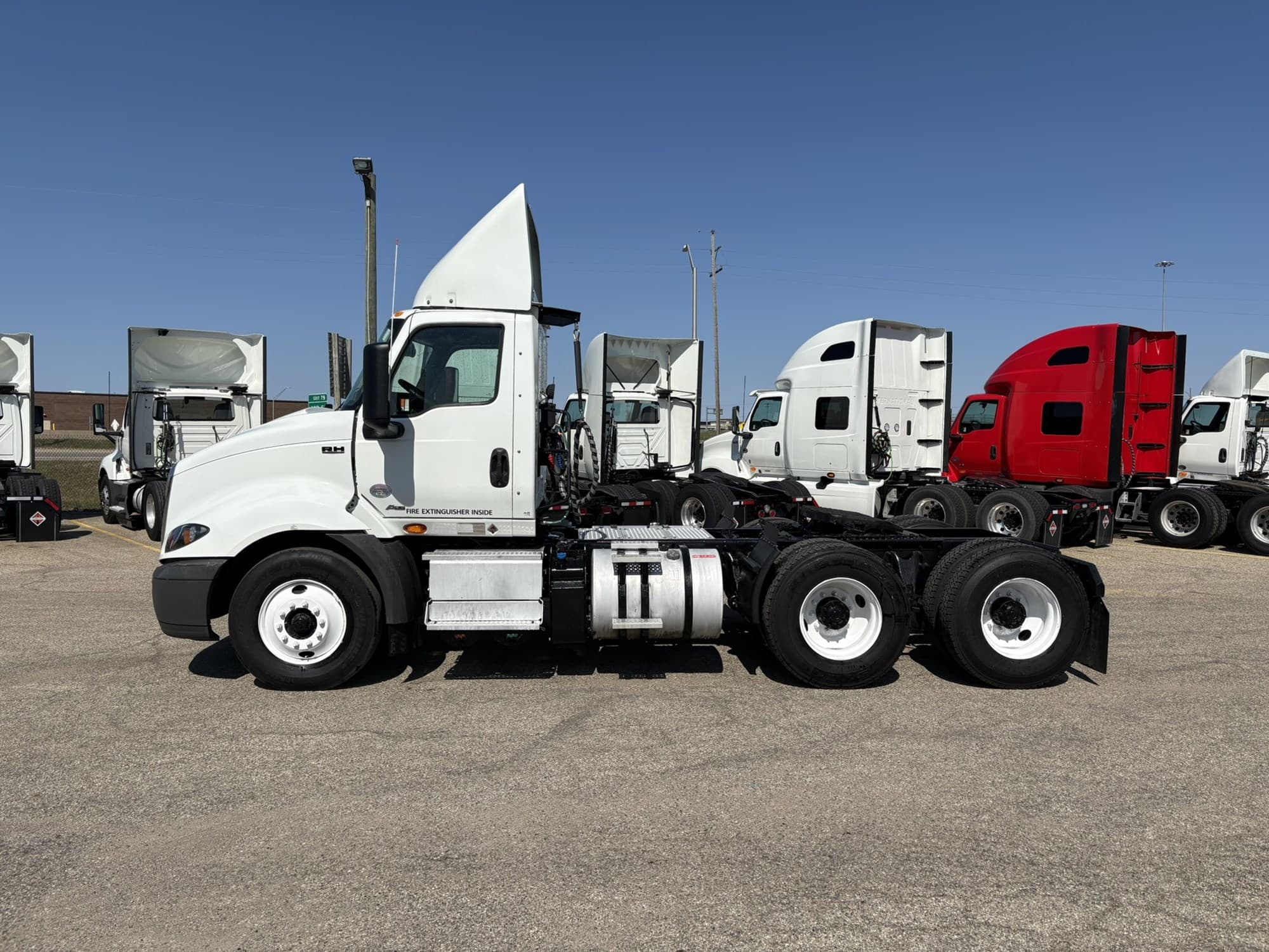 2020 International RH — photo 2