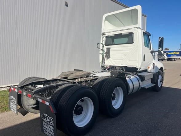 2024 International LT — photo 4