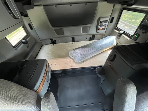 2021 International LT — photo 13