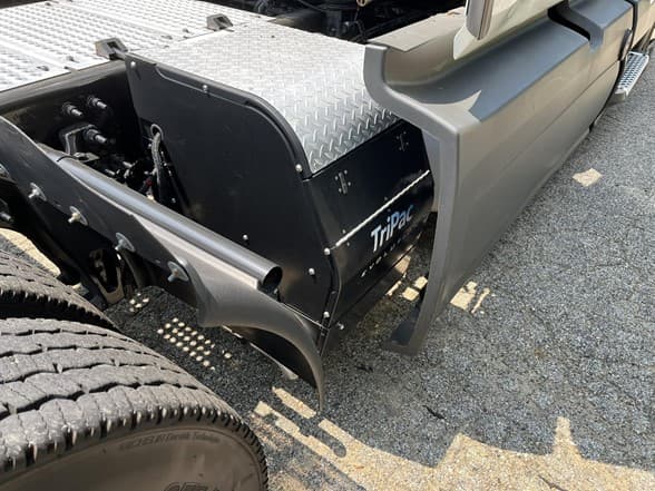 2021 International LT — photo 17