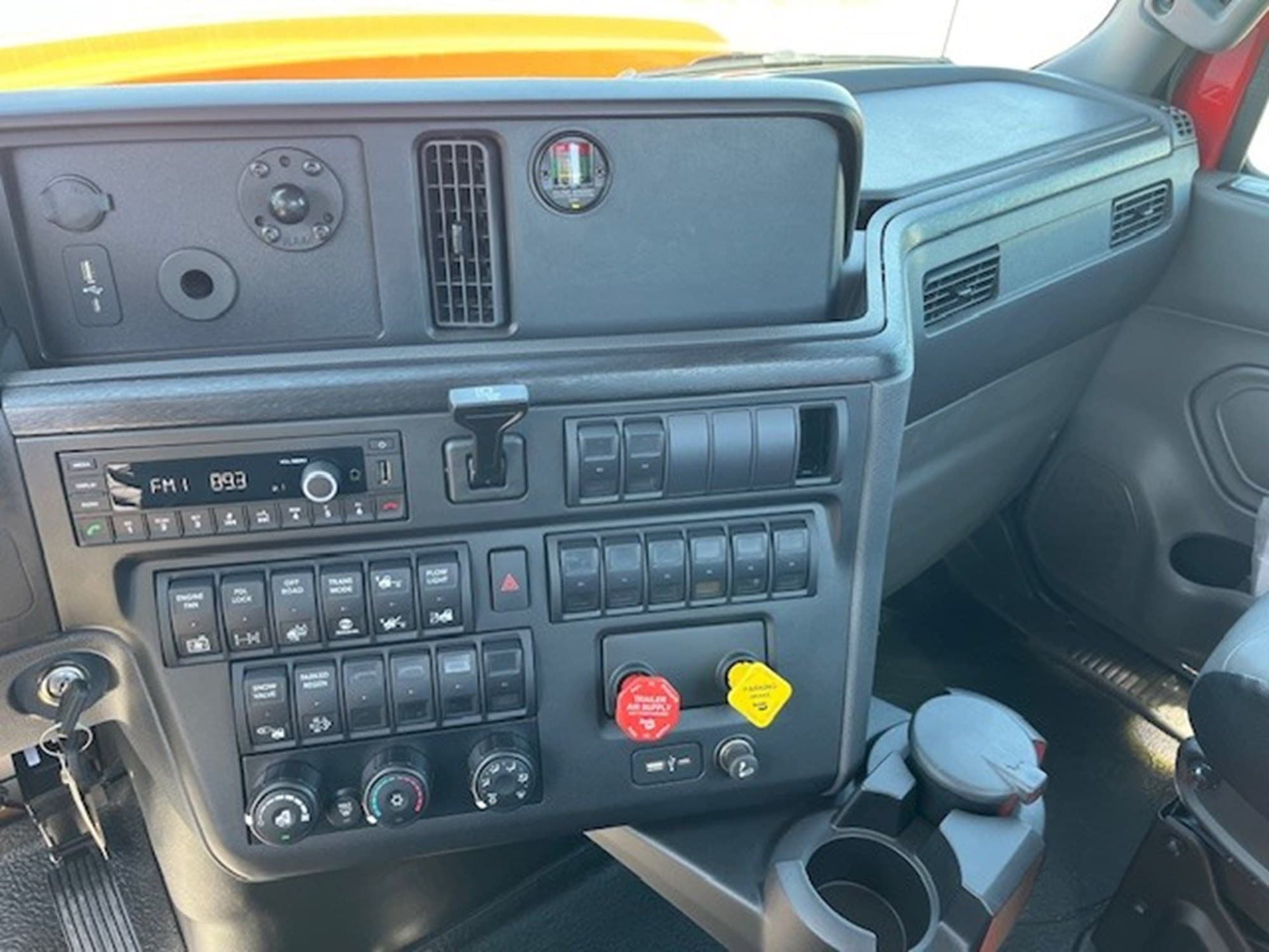 2026 International HV — photo 10