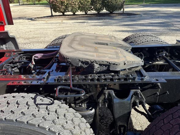 2022 International LT — photo 18