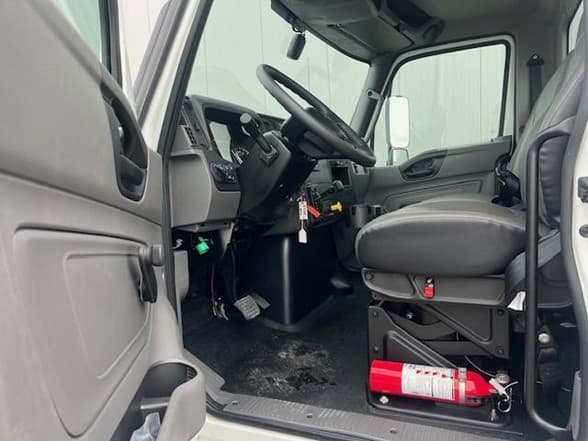 2026 International MV — photo 2