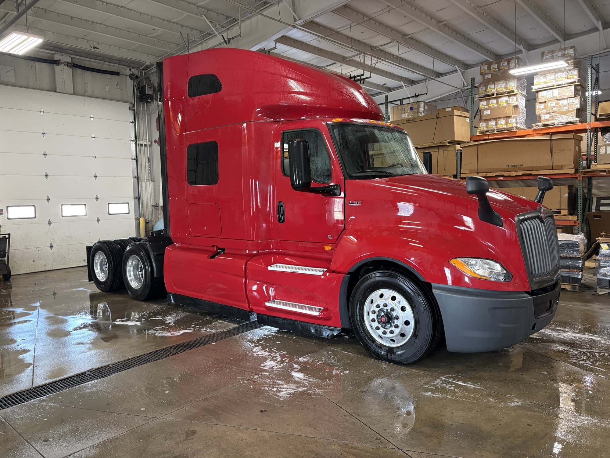 2021 International LT — photo 6