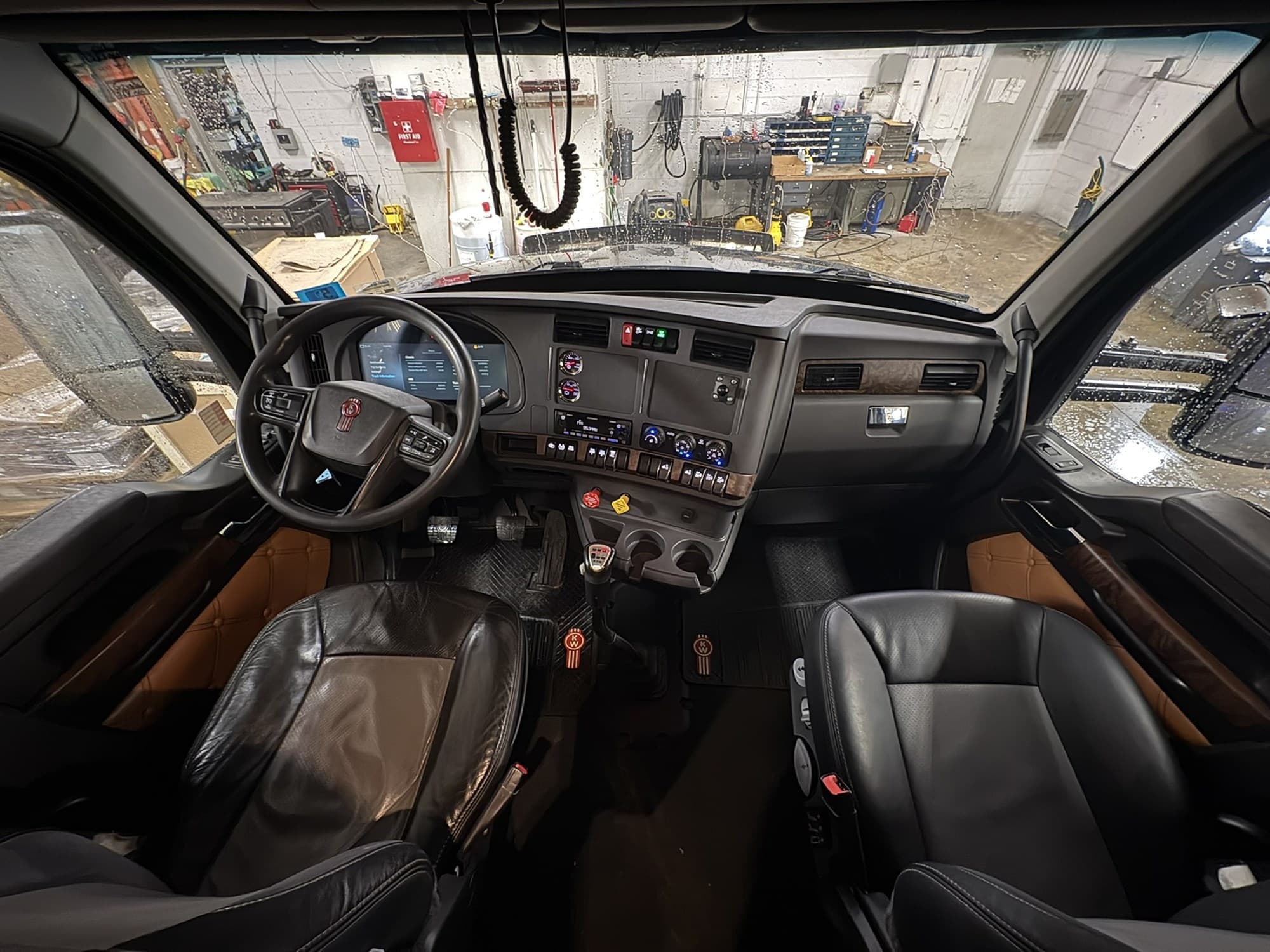 2023 Kenworth T880 — photo 20