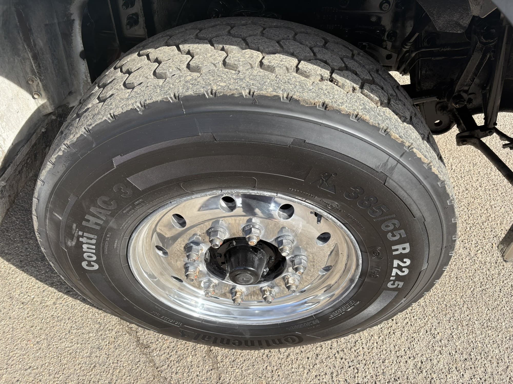 2019 International HX — photo 12