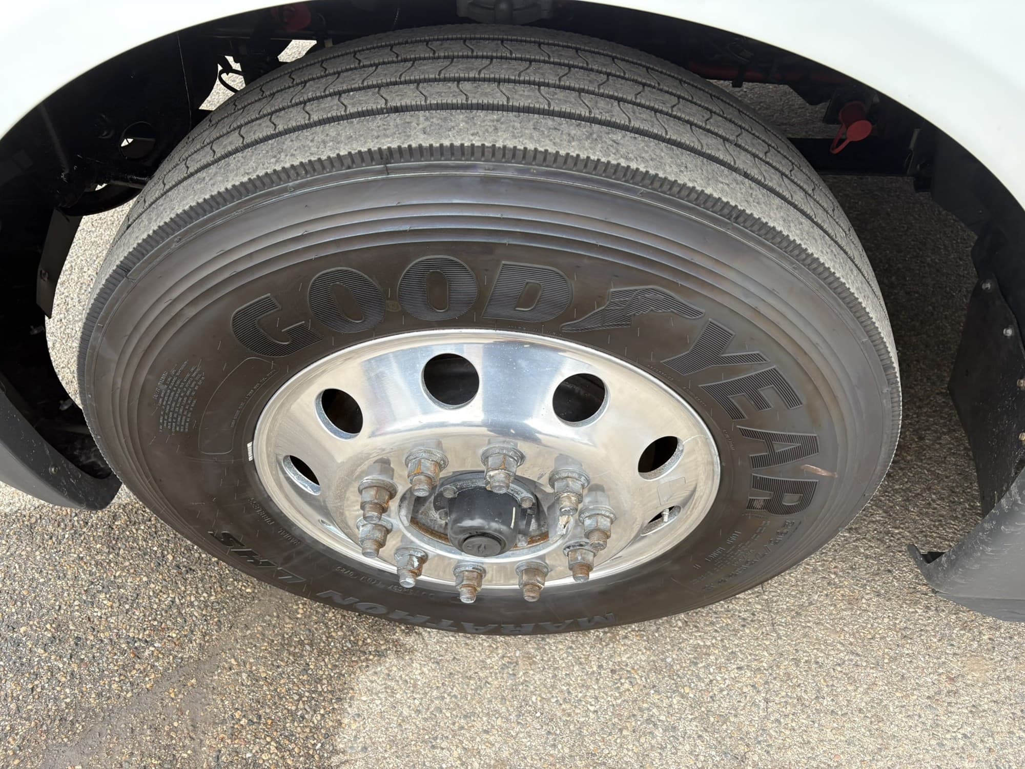 2021 International LT — photo 7