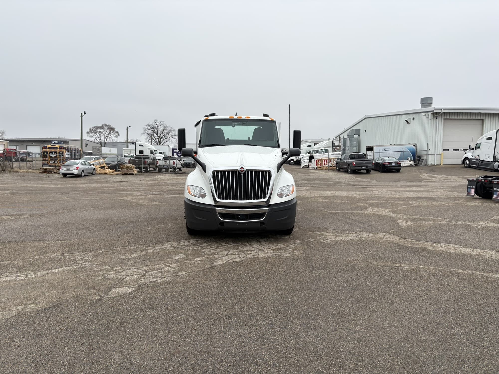 2021 International LT — photo 6