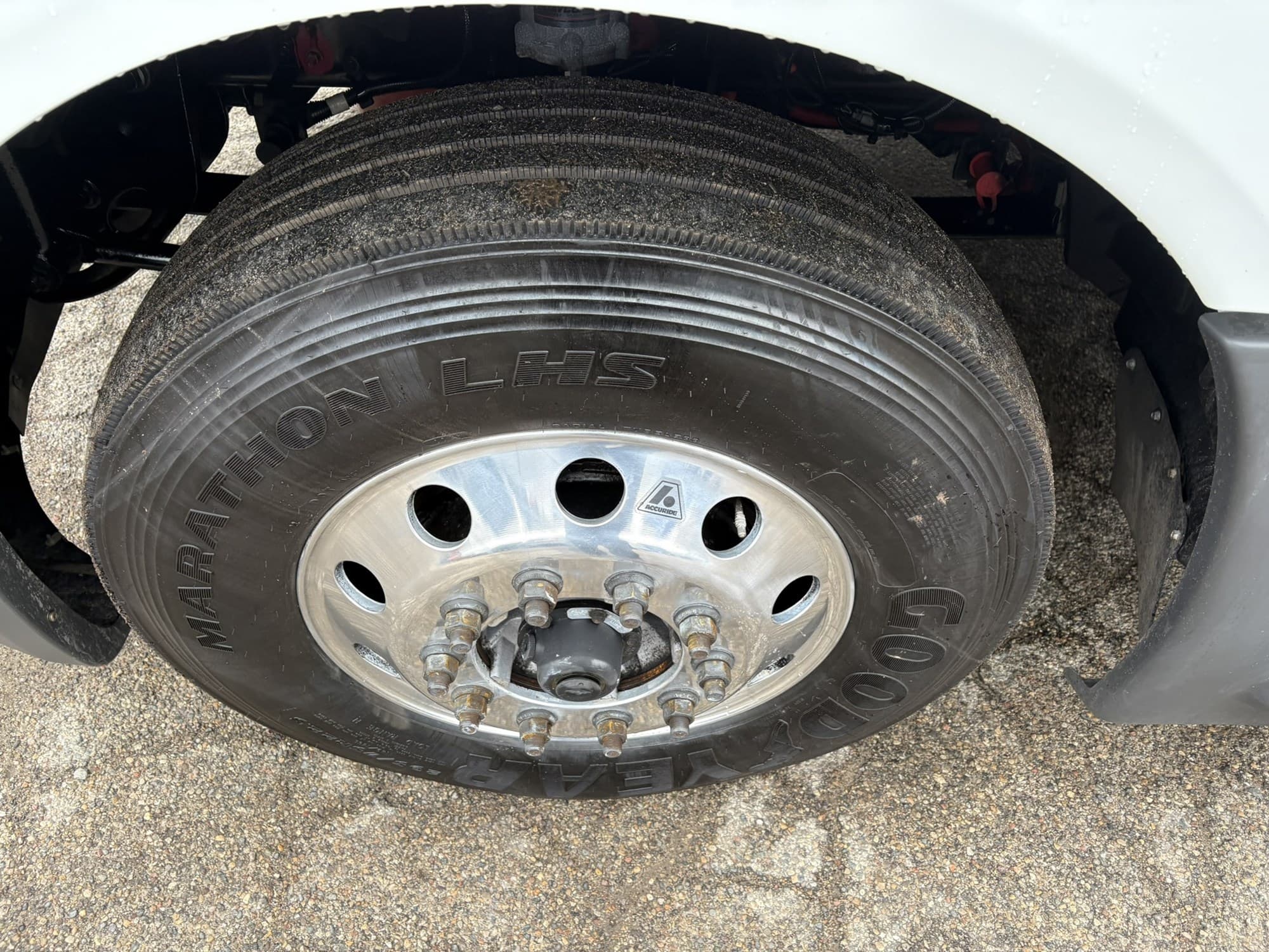 2021 International LT — photo 7