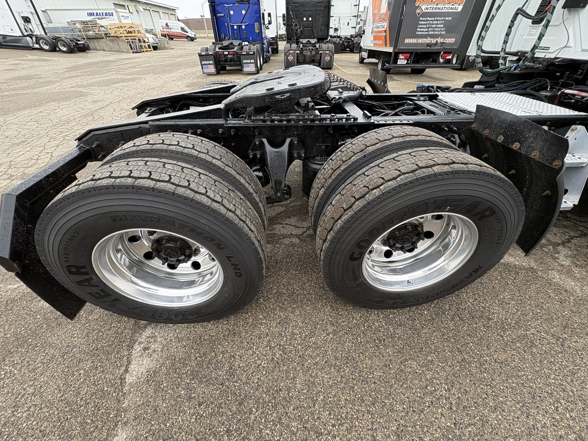 2021 International LT — photo 11