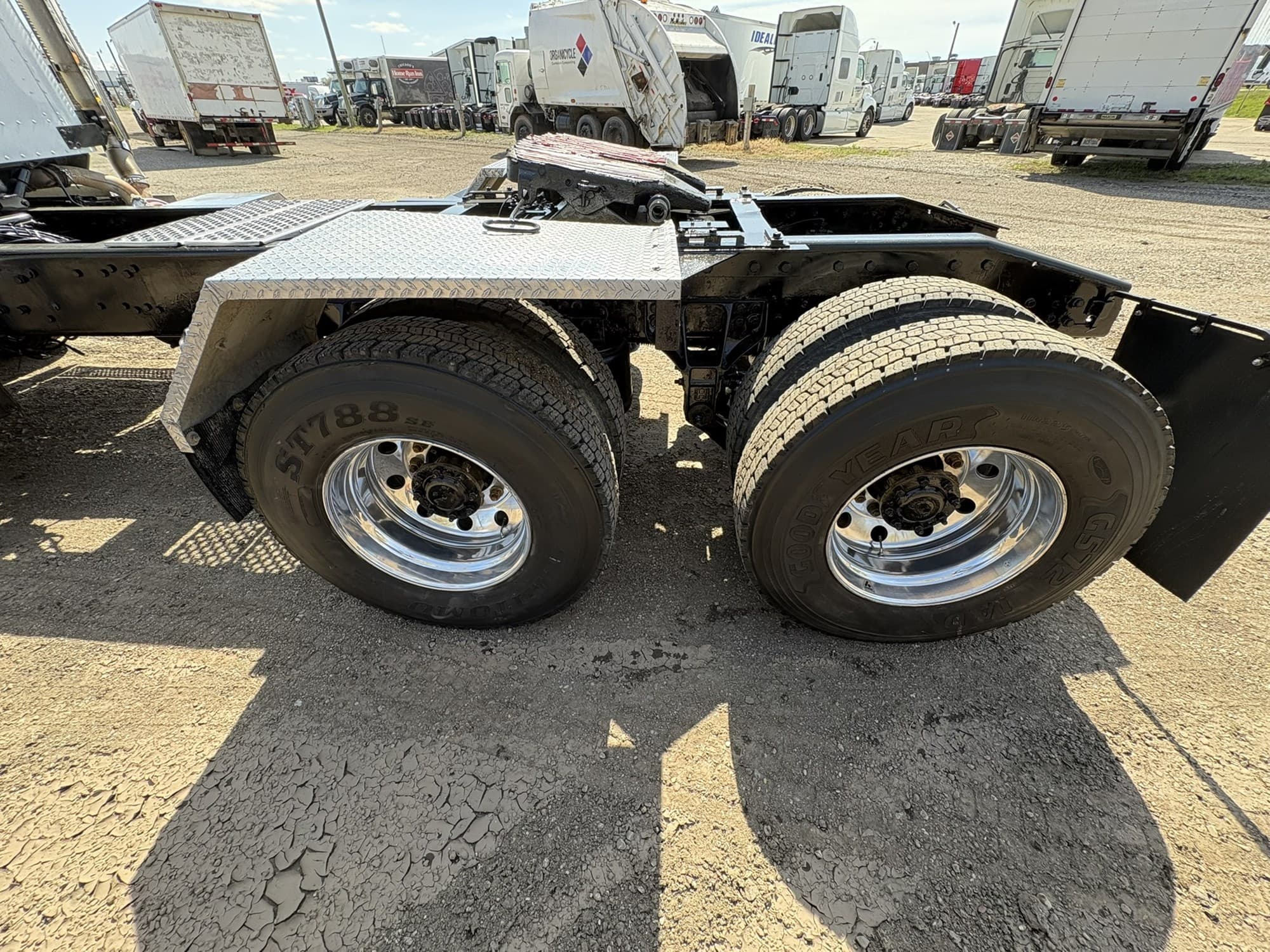 2019 International HX — photo 7