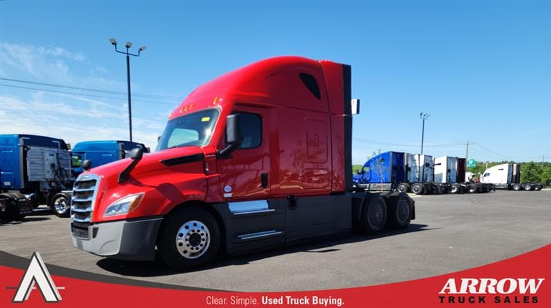 2022 Freightliner Cascadia — photo 1