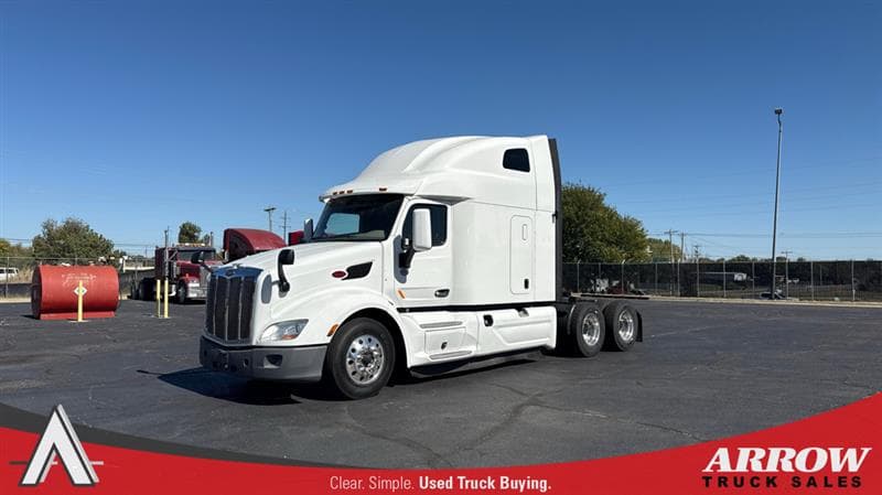 2021 Peterbilt 579 — photo 1
