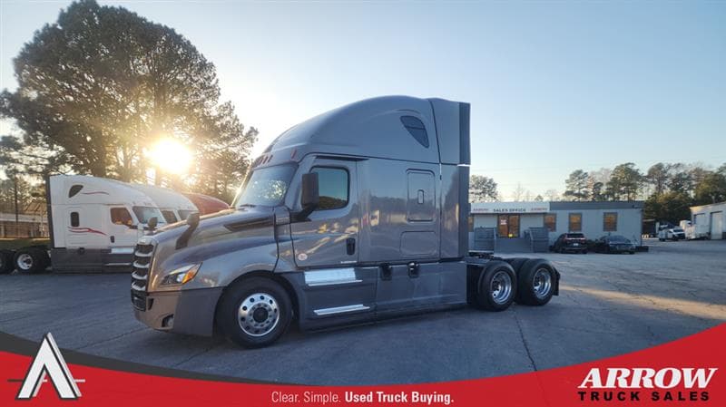 2021 Freightliner Cascadia — photo 1
