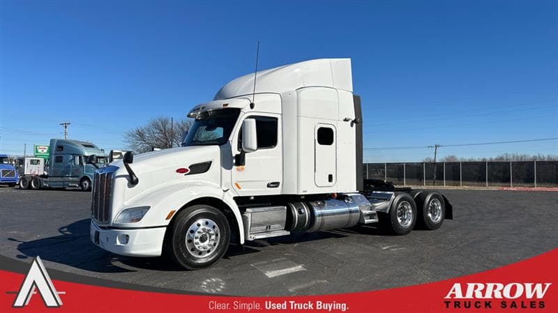 2020 Peterbilt 579 — photo 1