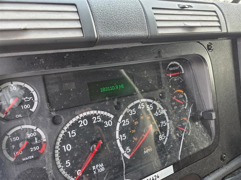 2016 Freightliner Cascadia — photo 1