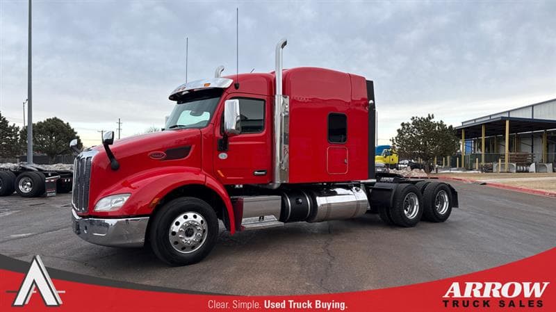 2020 Peterbilt 579 — photo 1